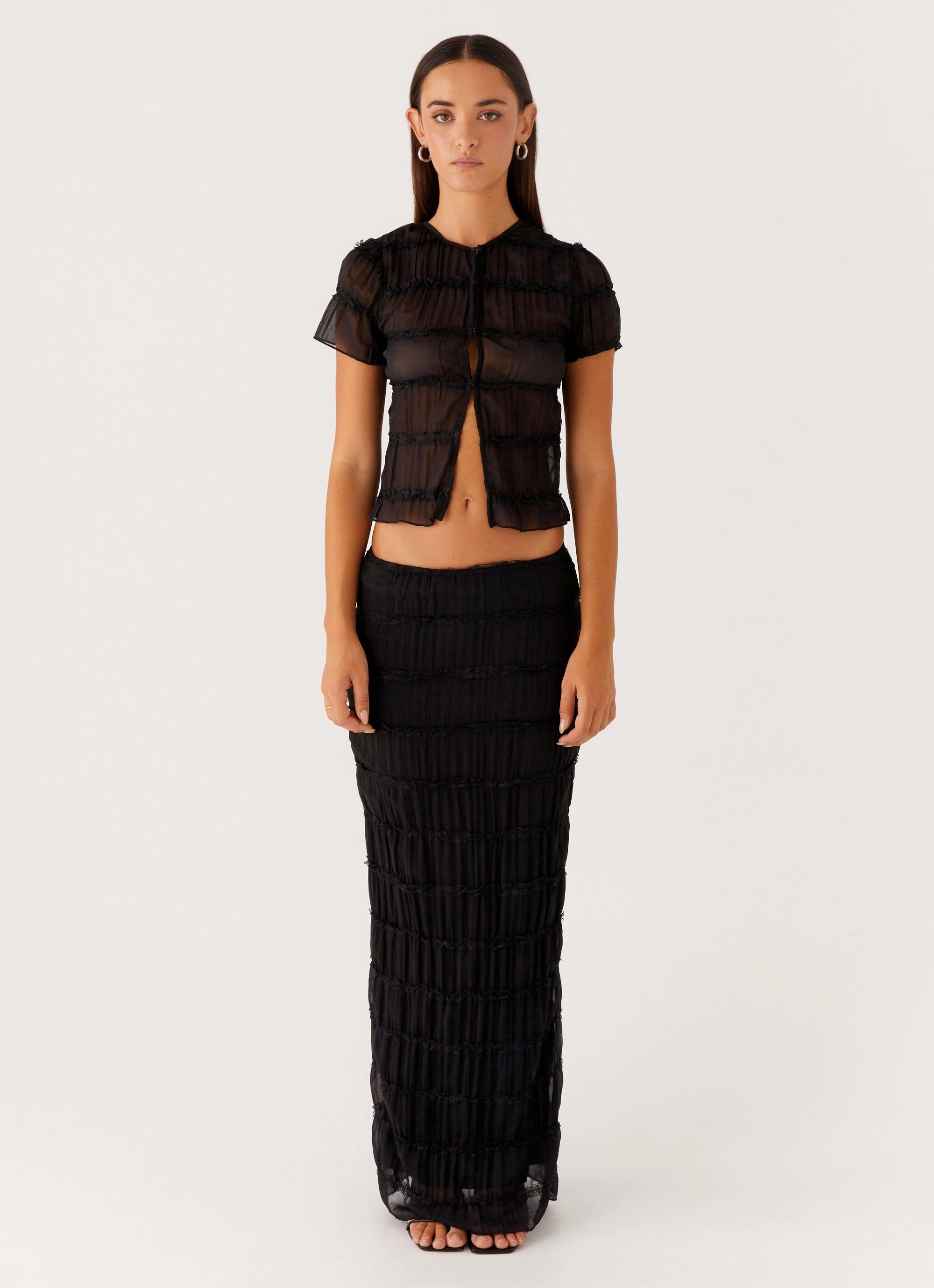 Daydreaming Low Rise Maxi Skirt - Black Outfit Moodset