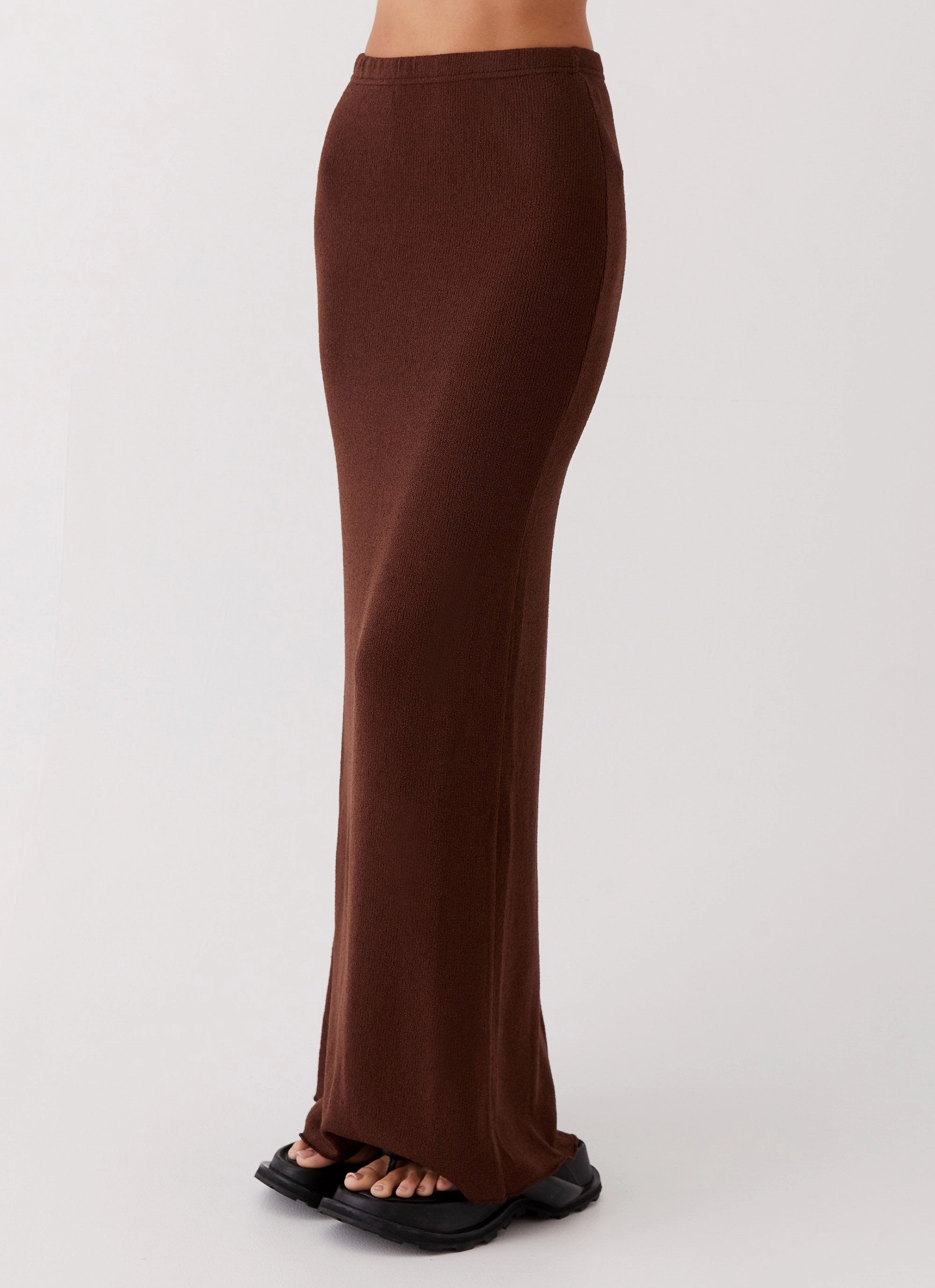Sharp Look Day Ready Delicate Lady Knit Maxi Skirt - Chocolate