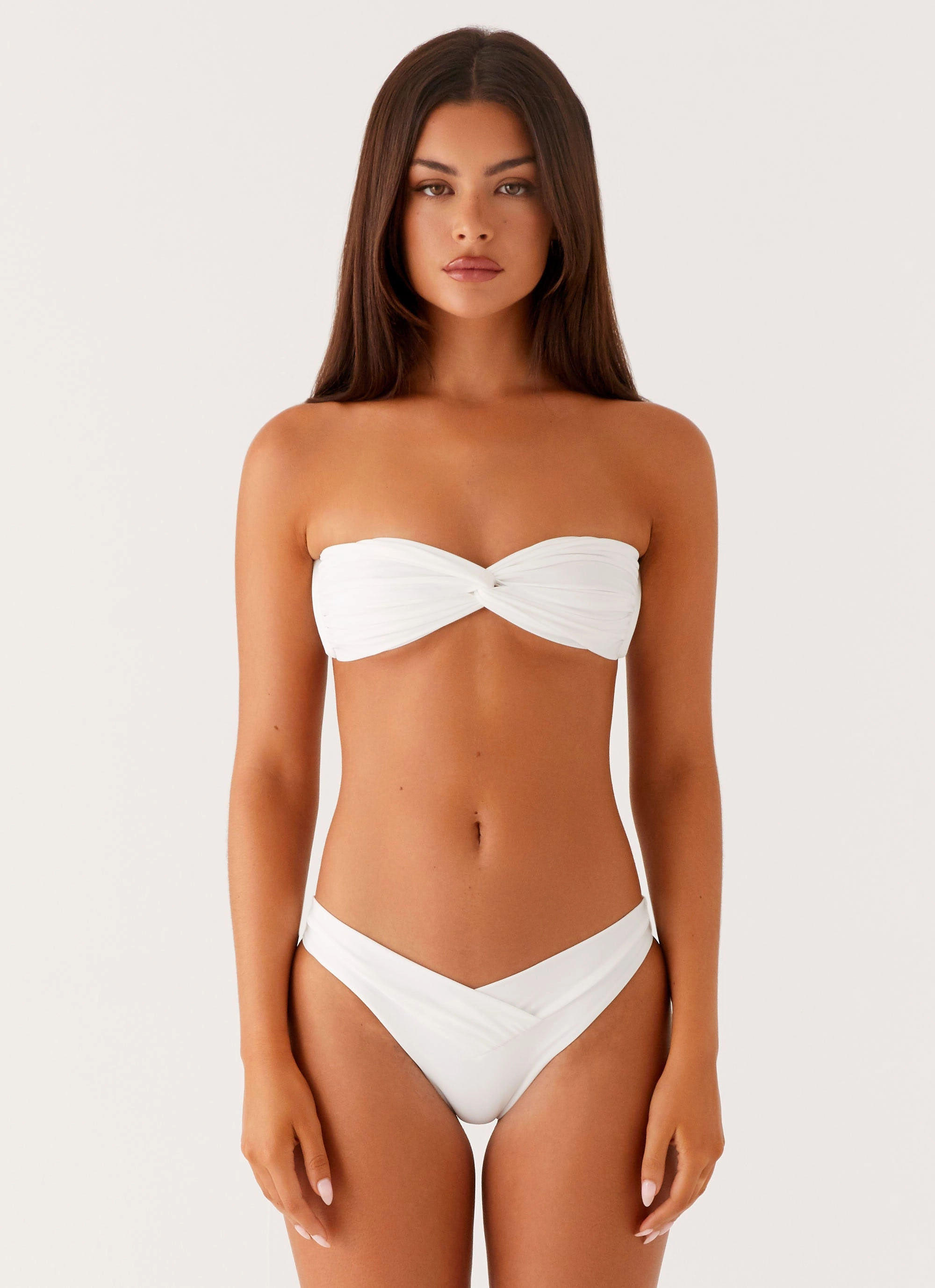Delta Bandeau Bikini Top - White Poolside Getaway