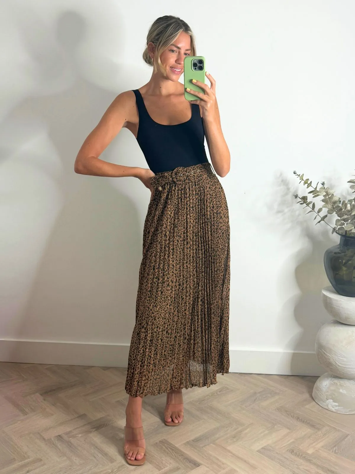 FlexibleCuffs Demi Pleated Midi Skirt / Animal