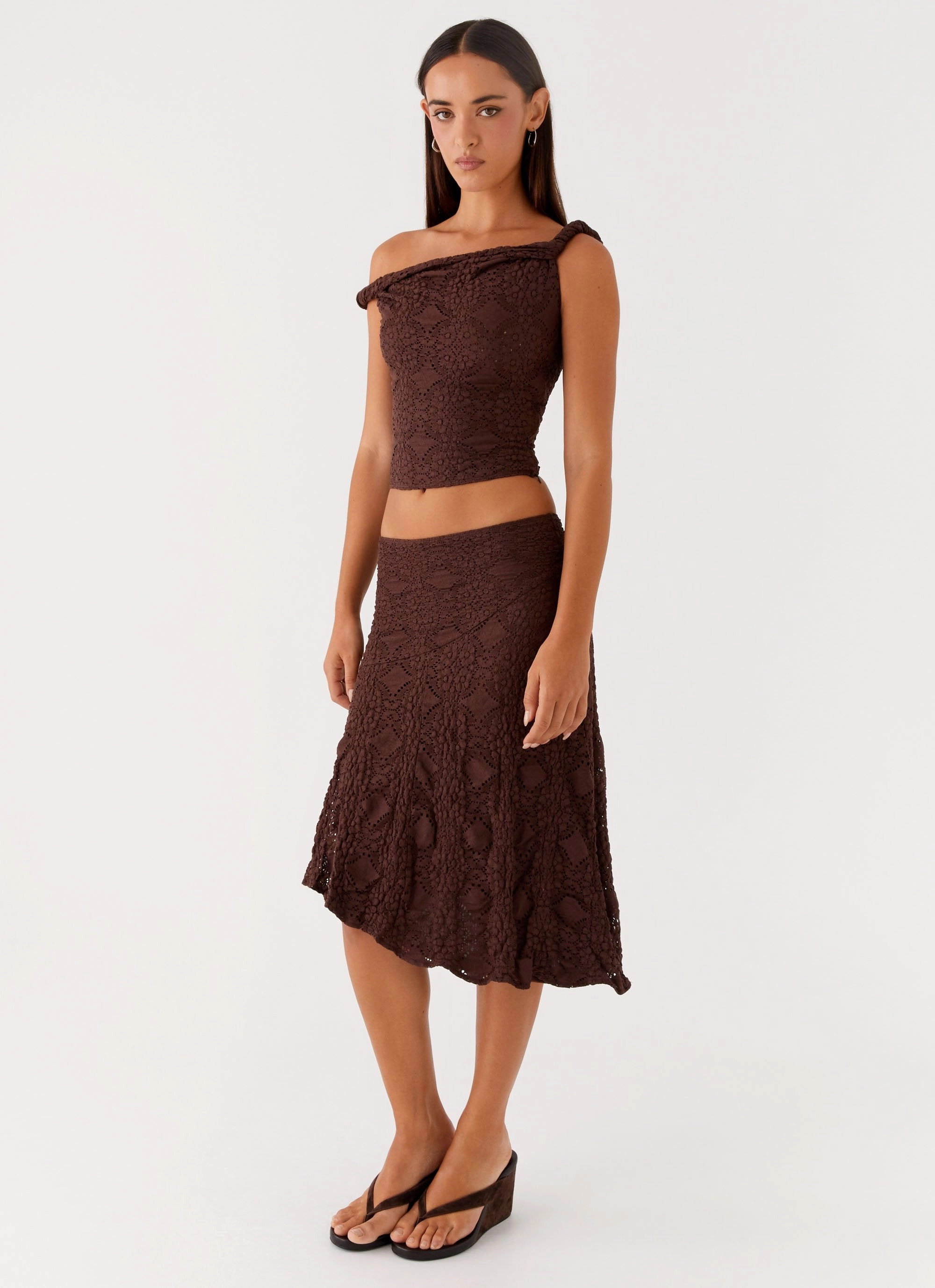 Diamond Sky Midi Skirt - Chocolate Outfit Details Erasable Crease
