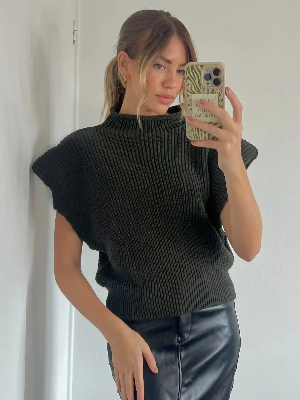 Dahlia Chunky Sleeveless Knitted Top / Khaki Reinforced Hems Elastic hem