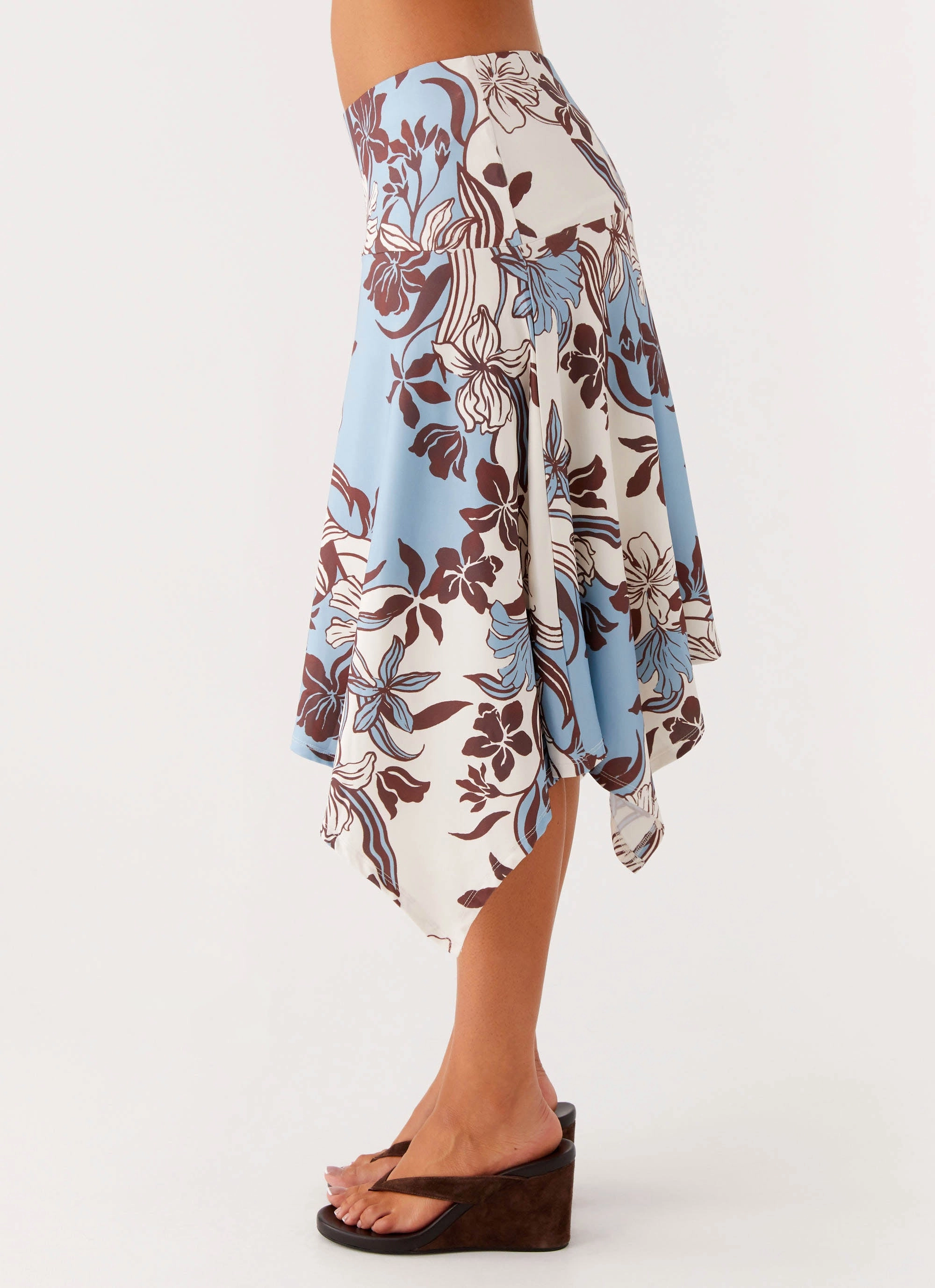 Skye Midi Skirt - Bluewood Blossom Light Coverage FlexibleMobility