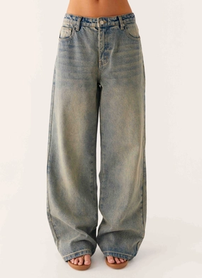 Quick Comfort Fit Everyday Comfort Fit Keanna Low Rise Denim Jeans - Dirty Wash