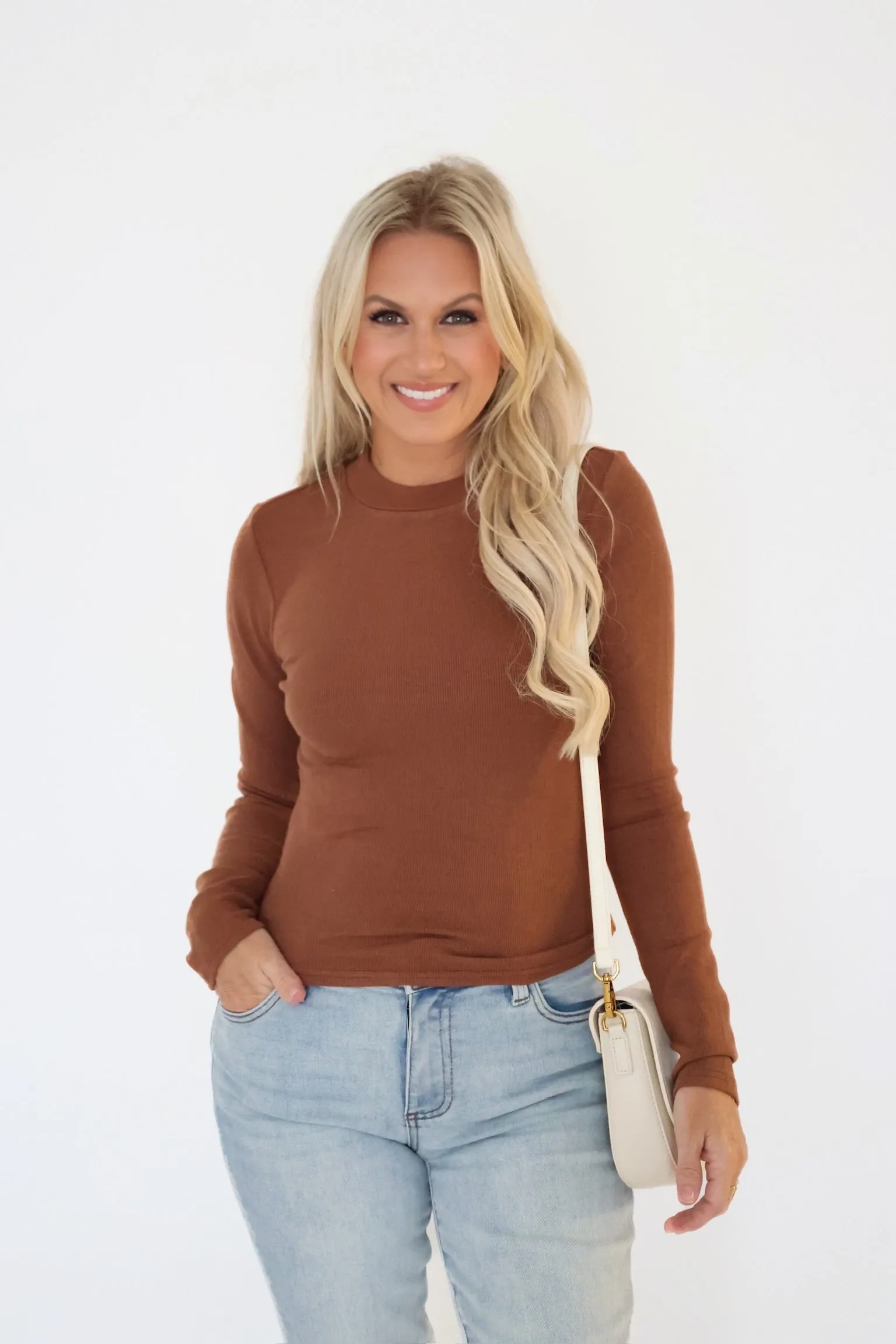 Rohnan Crewneck Top - Brown Rolled Hem Finish SeamlessSidePanels