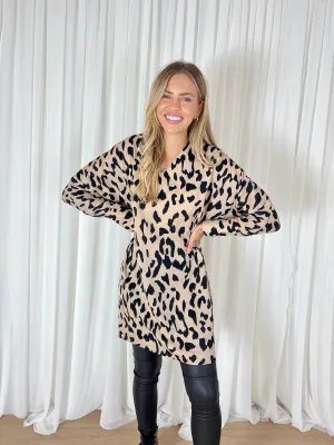 Light Appeal Jayla V Neck dress / Beige