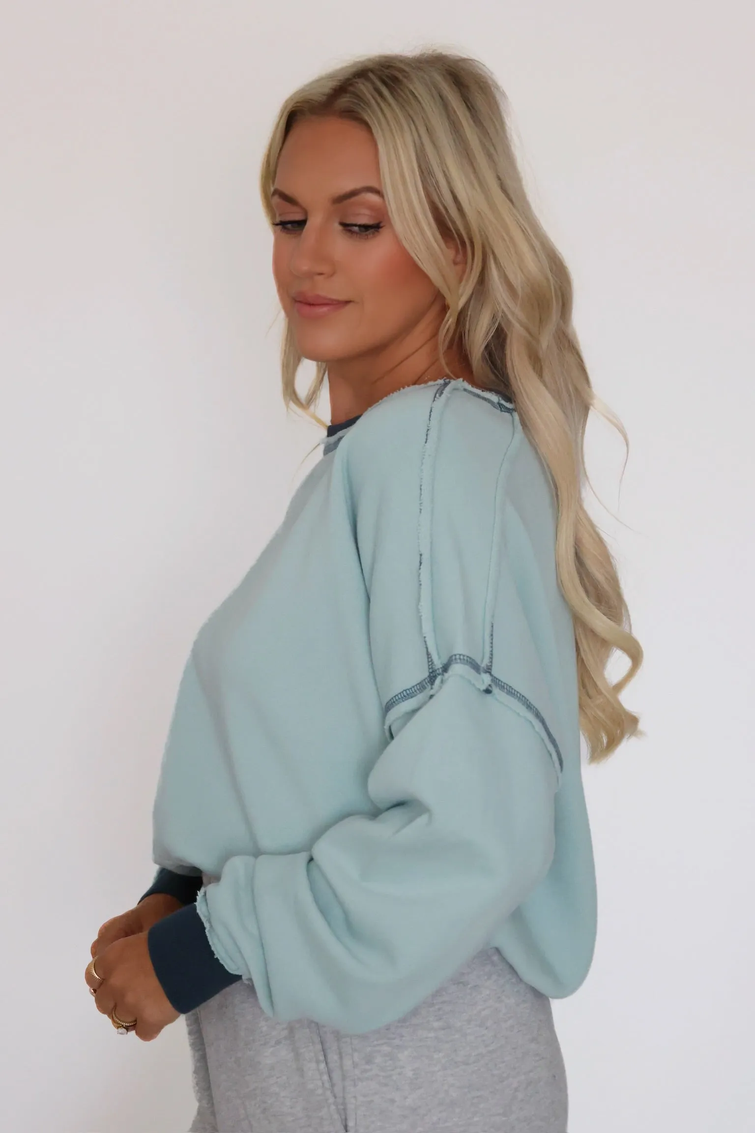 Pocket Reinforcement Multipurpose Design EcoWash Sweatshirt- Blue