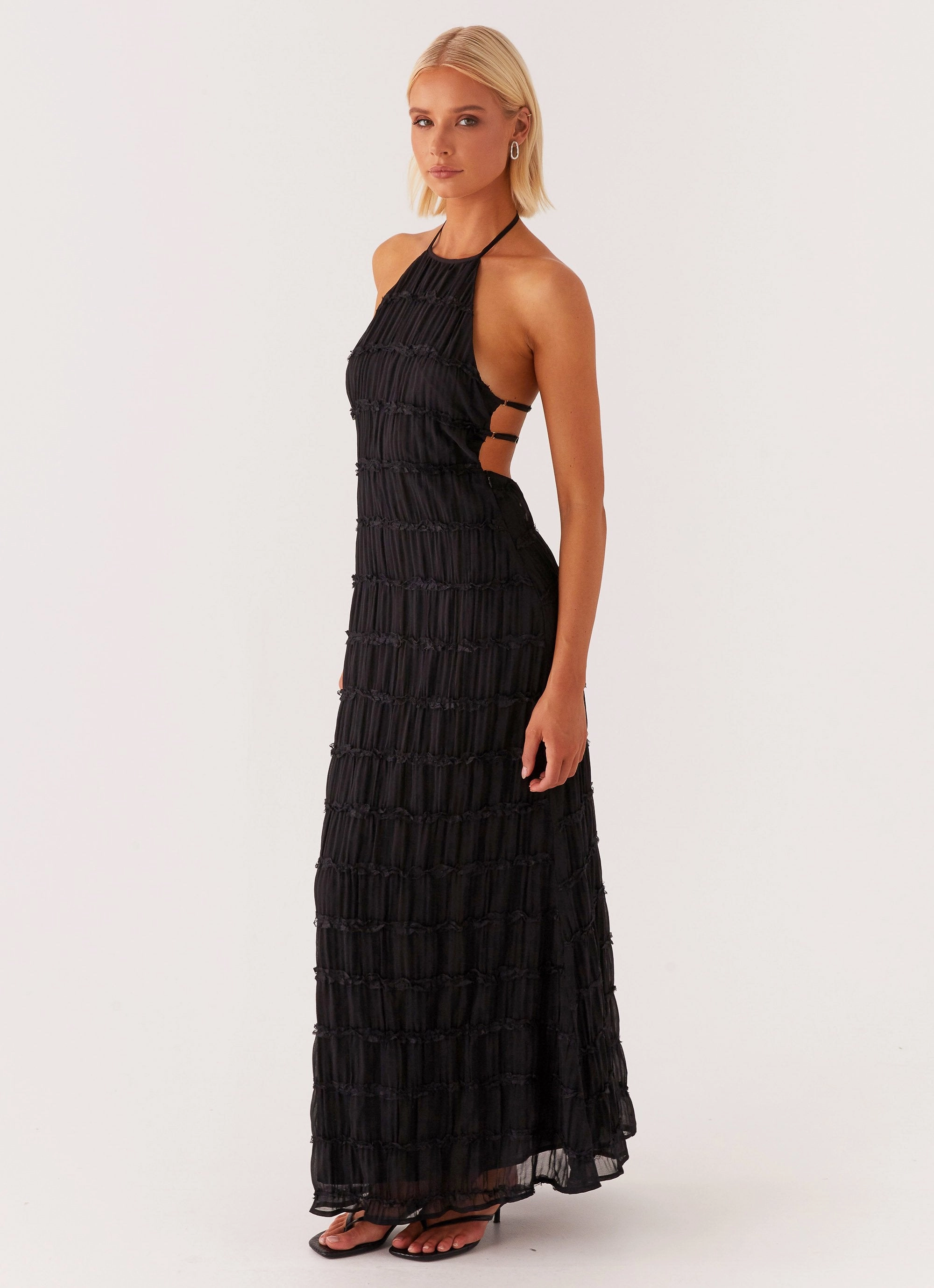 Oversized-Fit Feminine Style Aullie Maxi Dress - Black