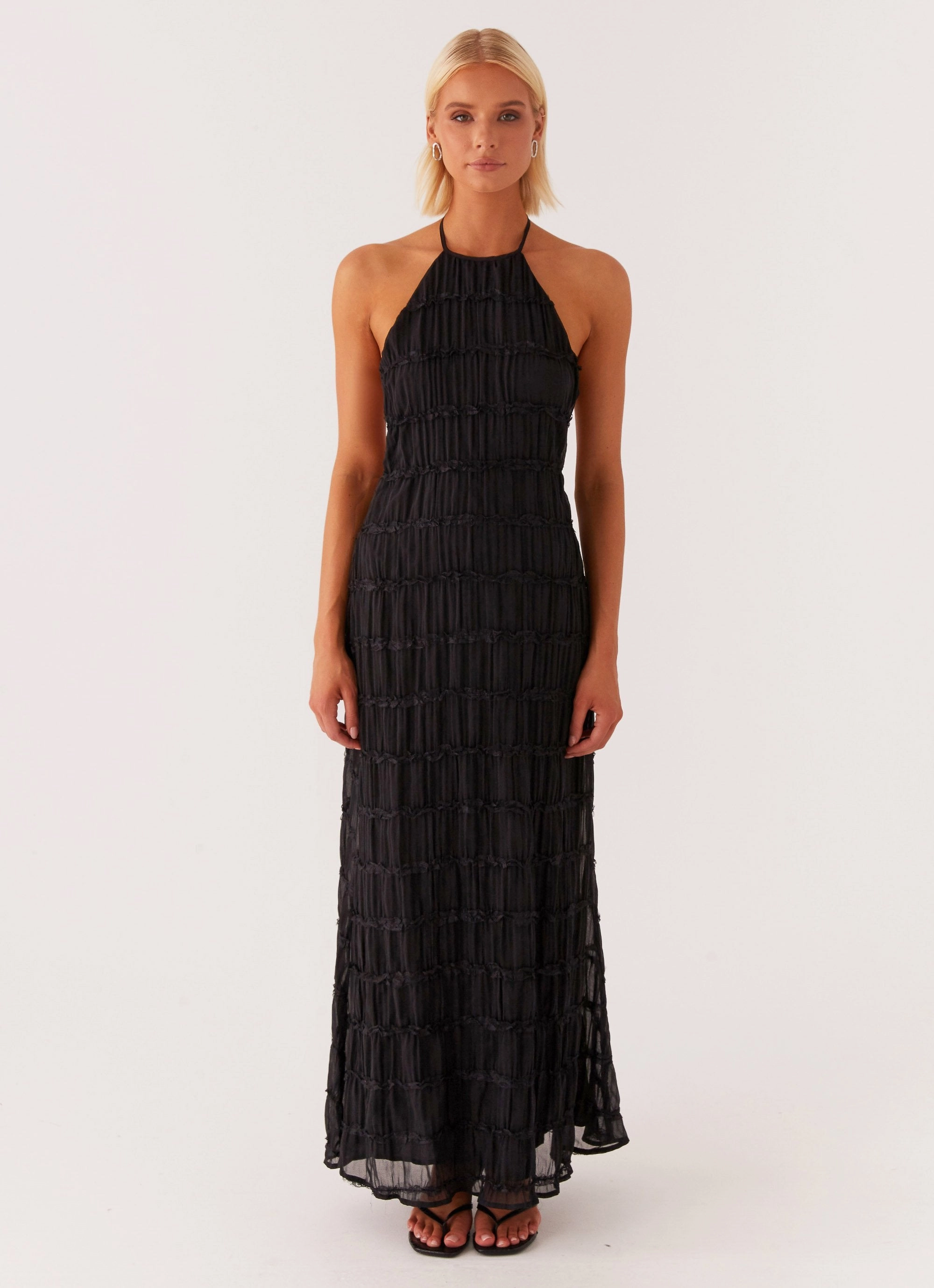 Curve Friendly WrinkleResistantFinish Aullie Maxi Dress - Black