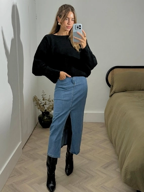 Matte Finish Ellis Midi Denim Skirt / Blue