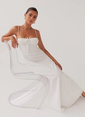 Elsie Broderie Maxi Dress - White Wrinkle-Resistant SeamlessConstruction