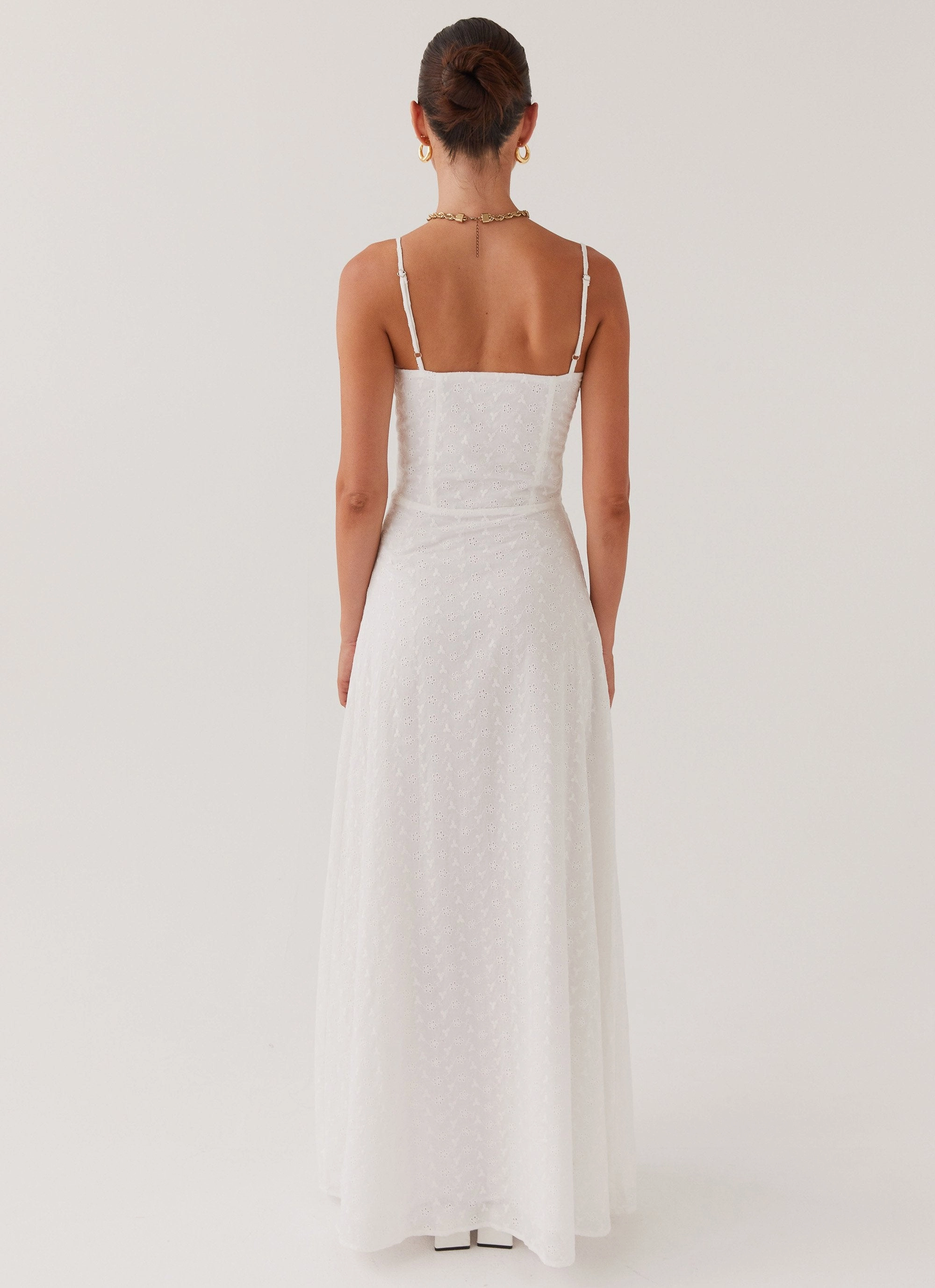 Elsie Broderie Maxi Dress - White Comfy Fit