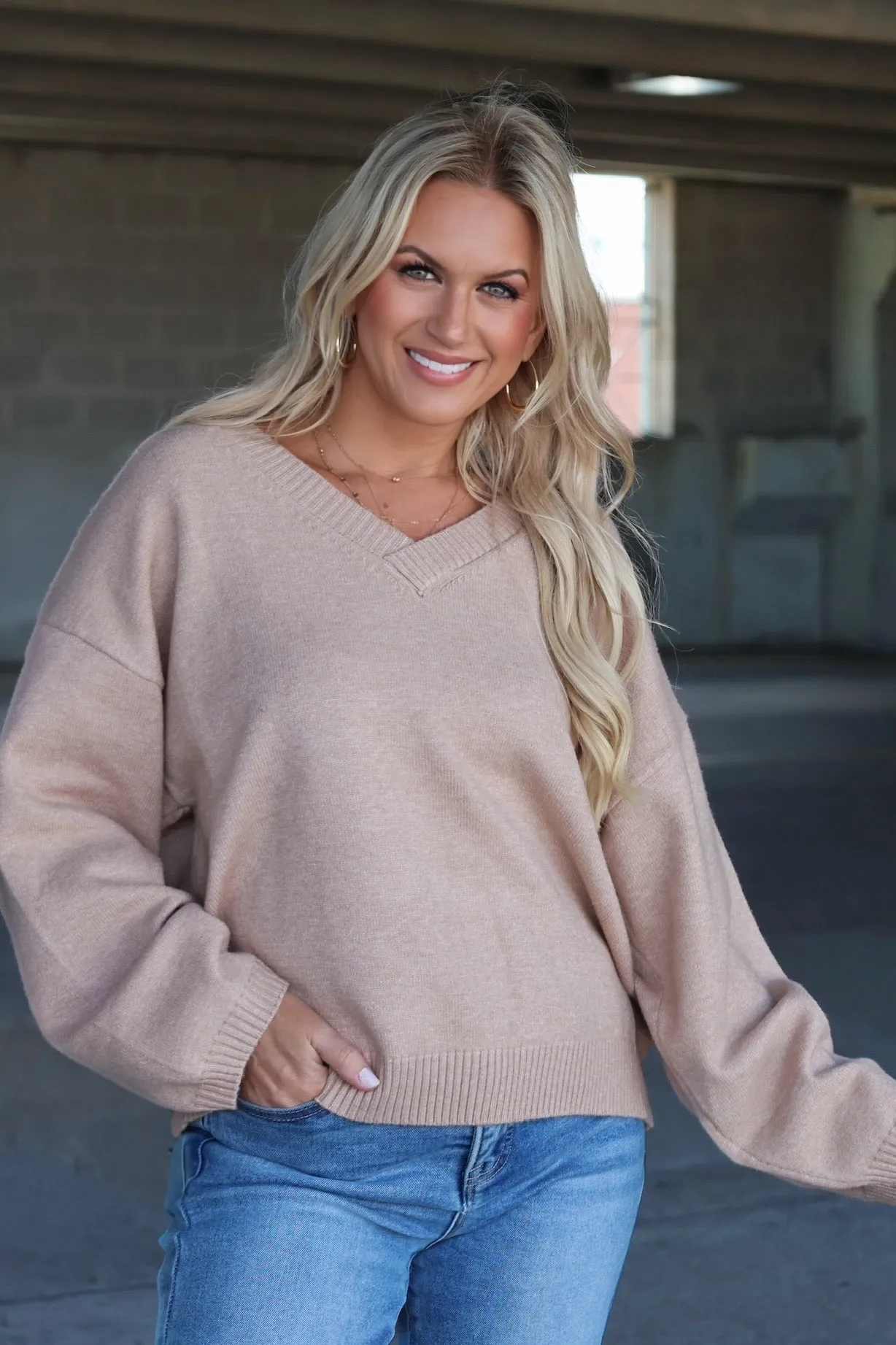 Erin V-Neck Sweater - Beige FadeResistant Dye