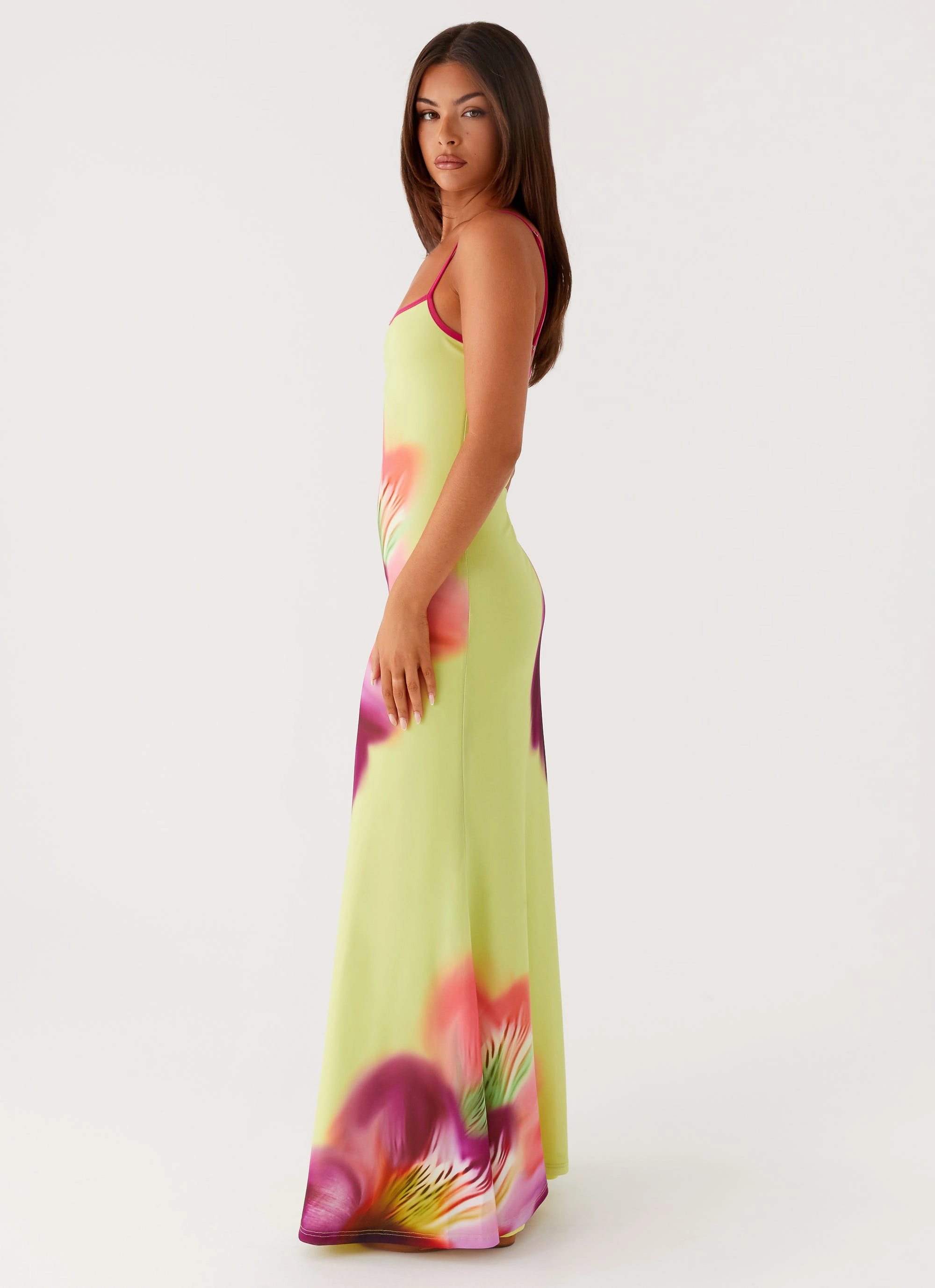 Urban Style Hook-And-Eye Everett Maxi Dress - Green Tropical