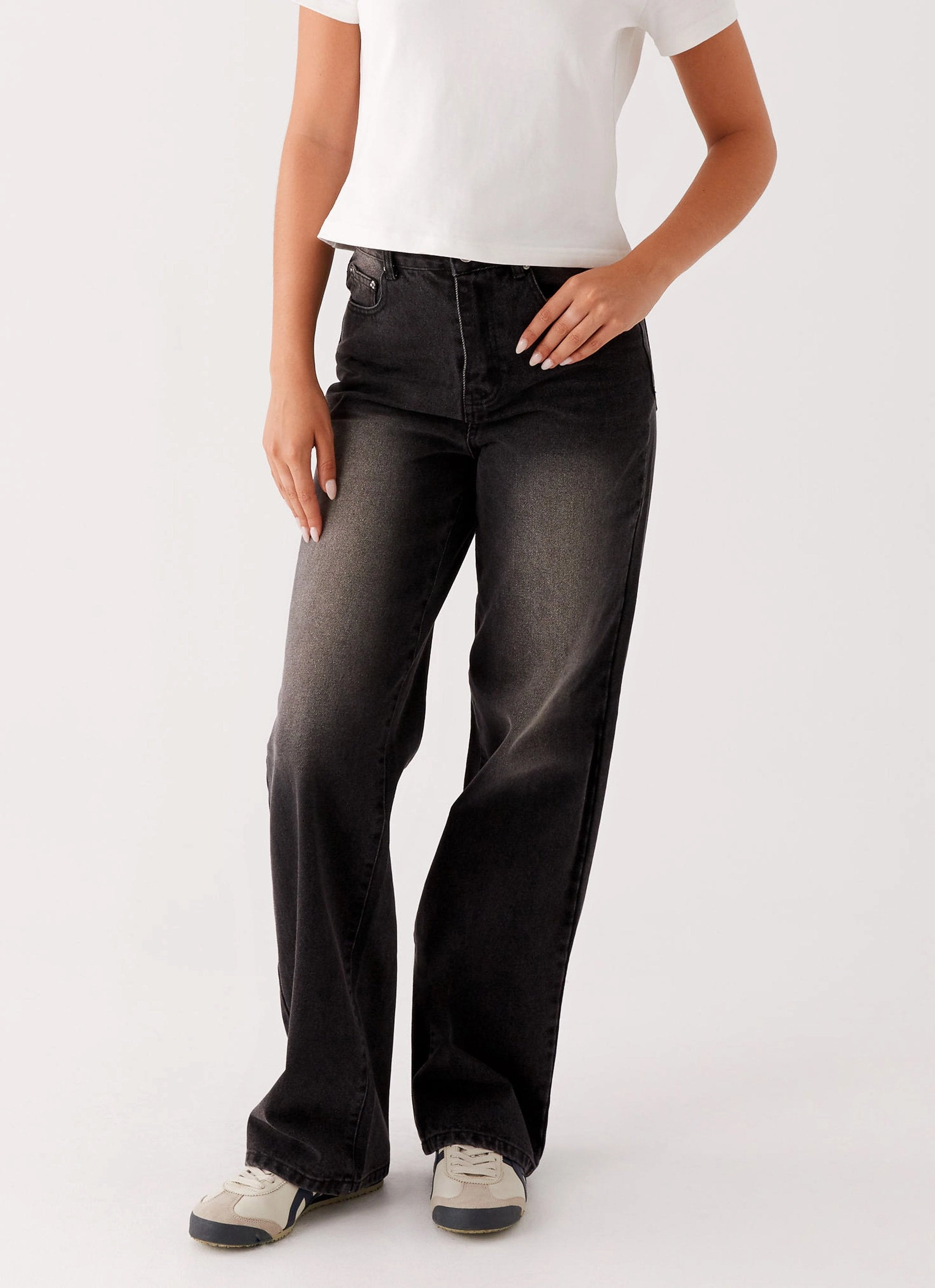 Stretchable Wear Back Again Straight Leg Denim Jeans - Charcoal Wash