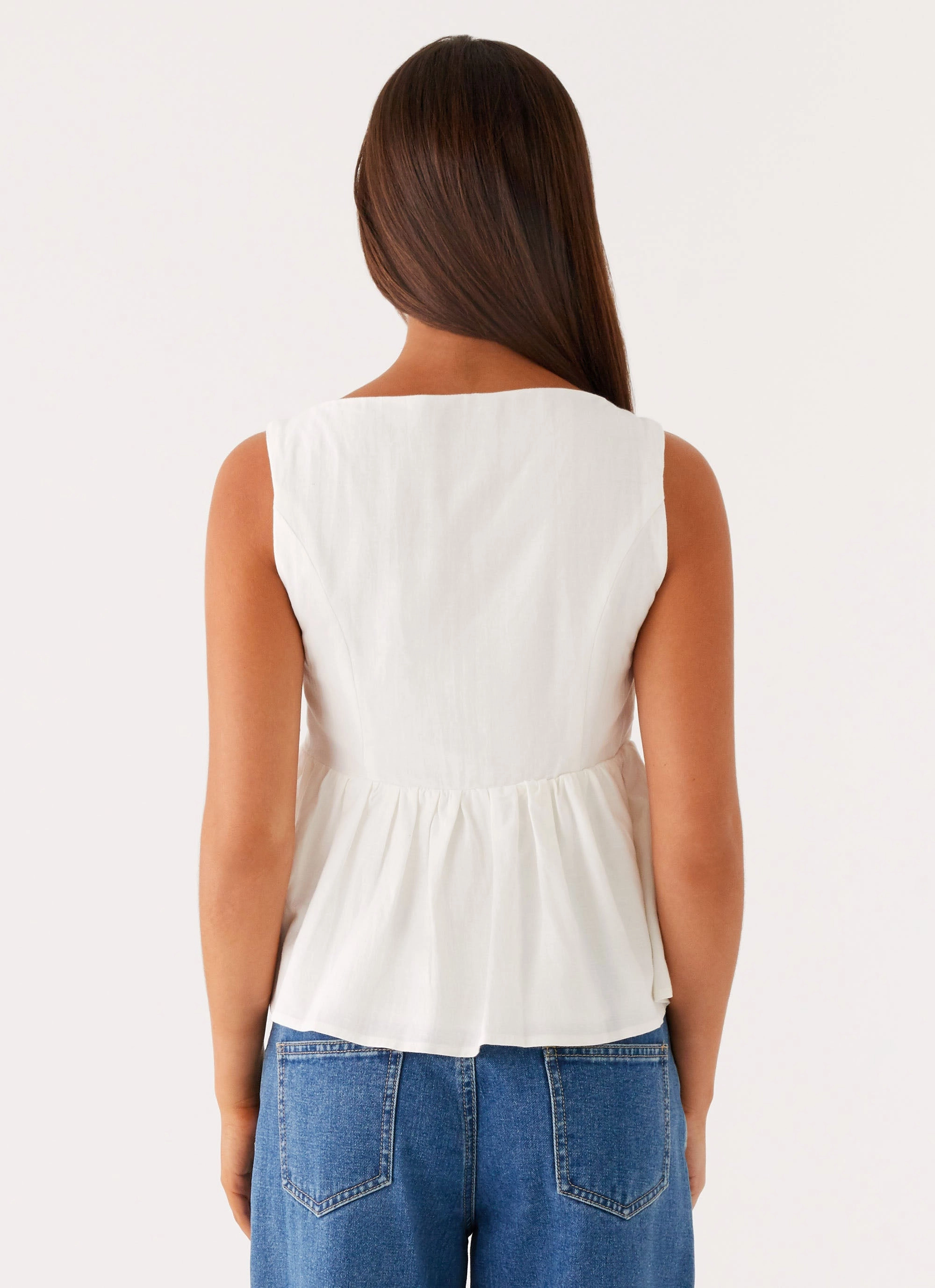 Sallie Linen Top - White AirflowOptimized Design