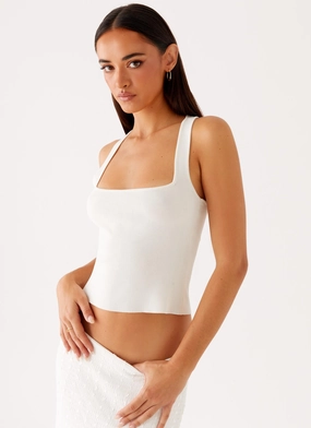 Johanna Knit Top - White NonChafe Tag Placement