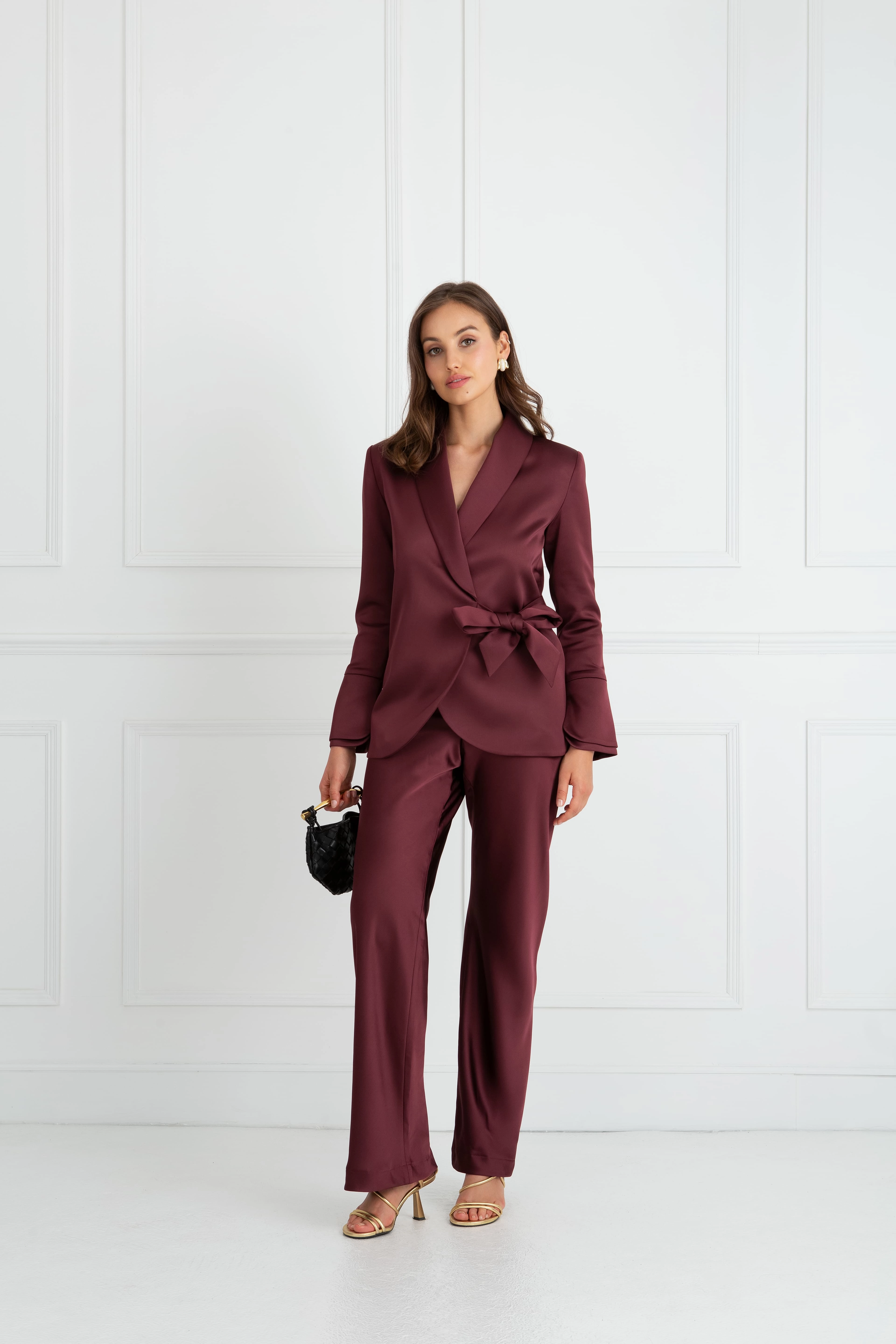 Dreamy Touch Applique-Detail "The Sandra" - Satin Trousers Regular (Plum)