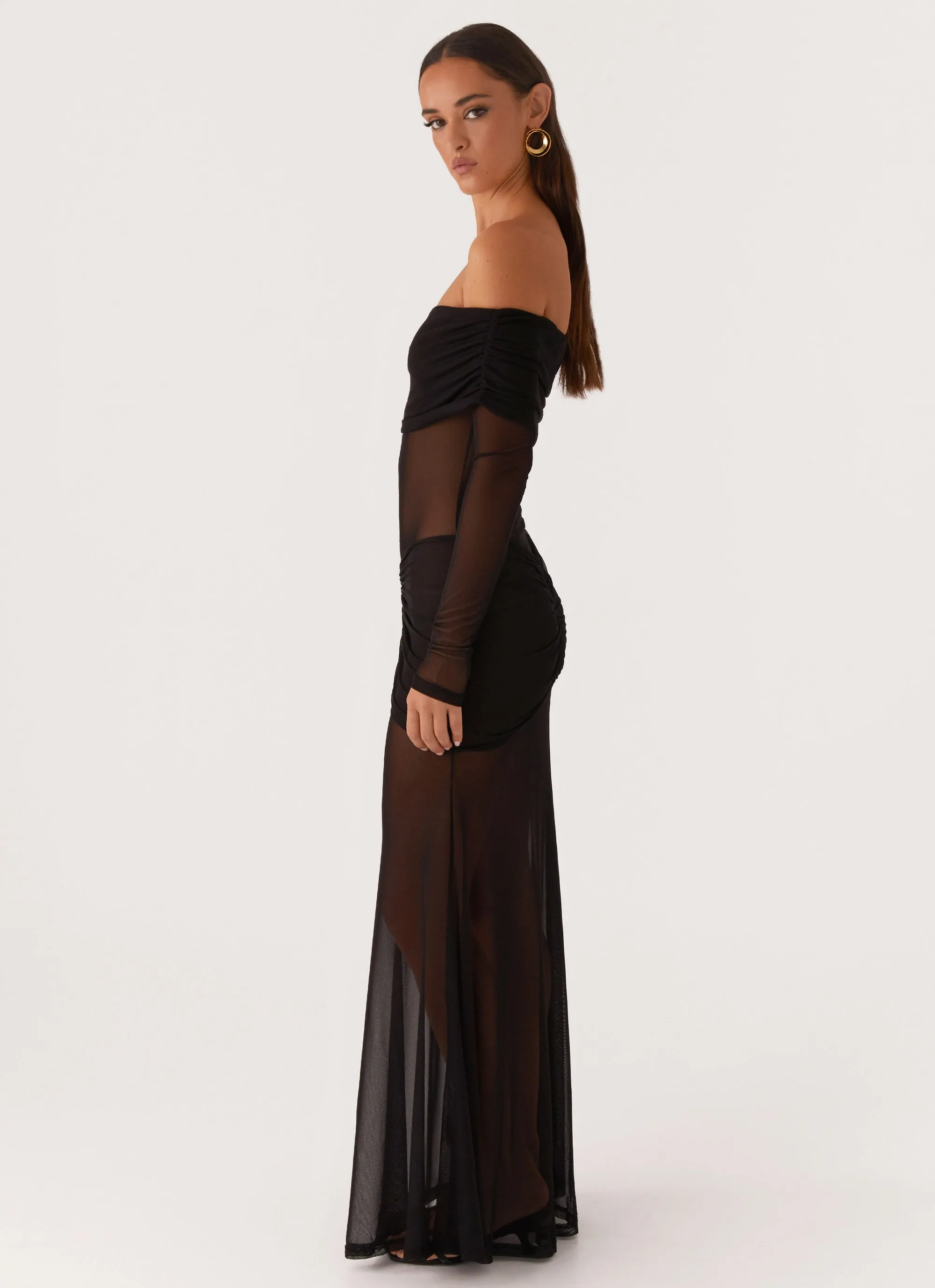 Wardrobe-Staple Maren Off Shoulder Maxi Dress - Black
