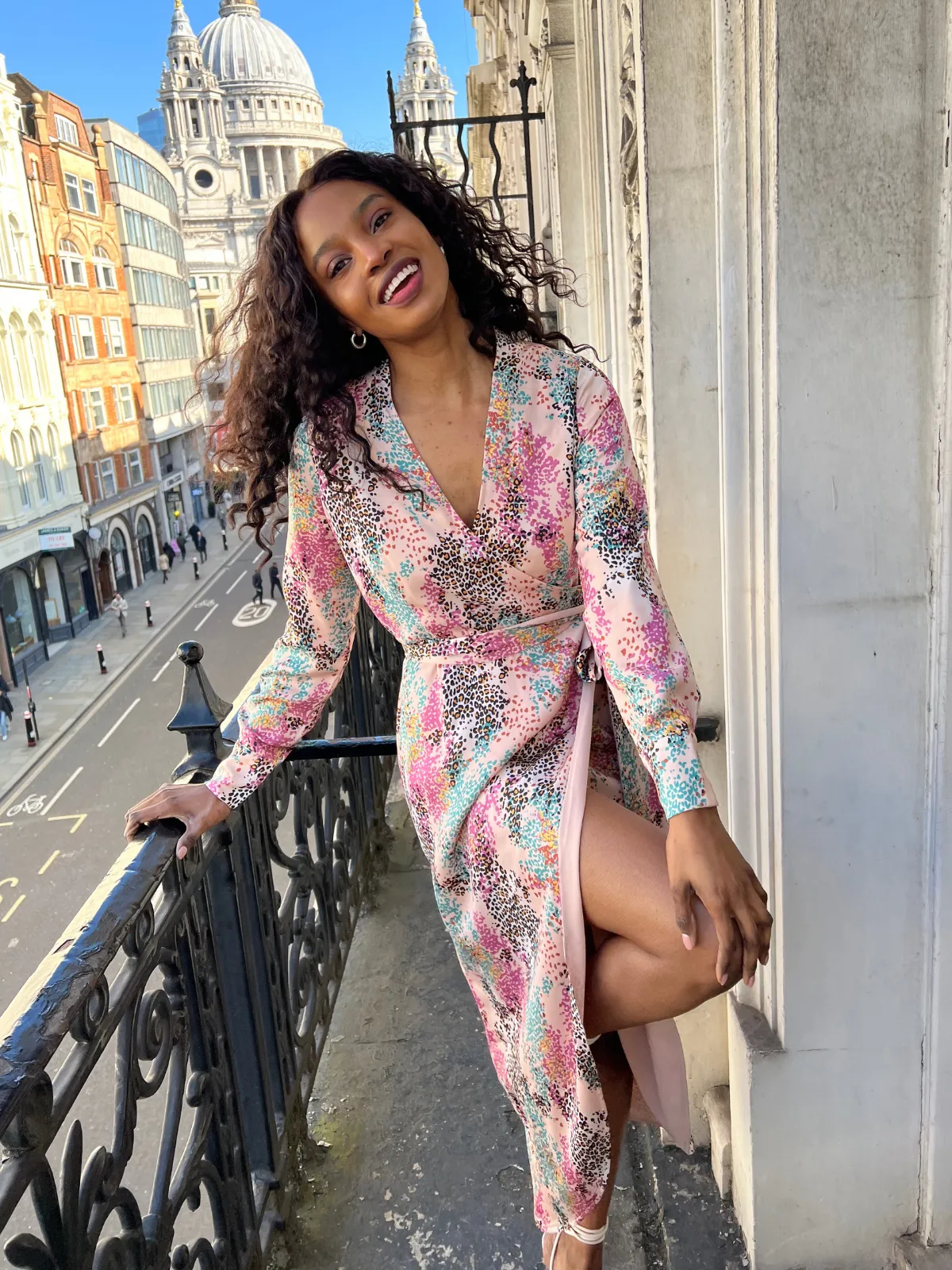 Fergie Reversible 2 in 1 Wrap Midi Dress / Animal Print Bright Petal