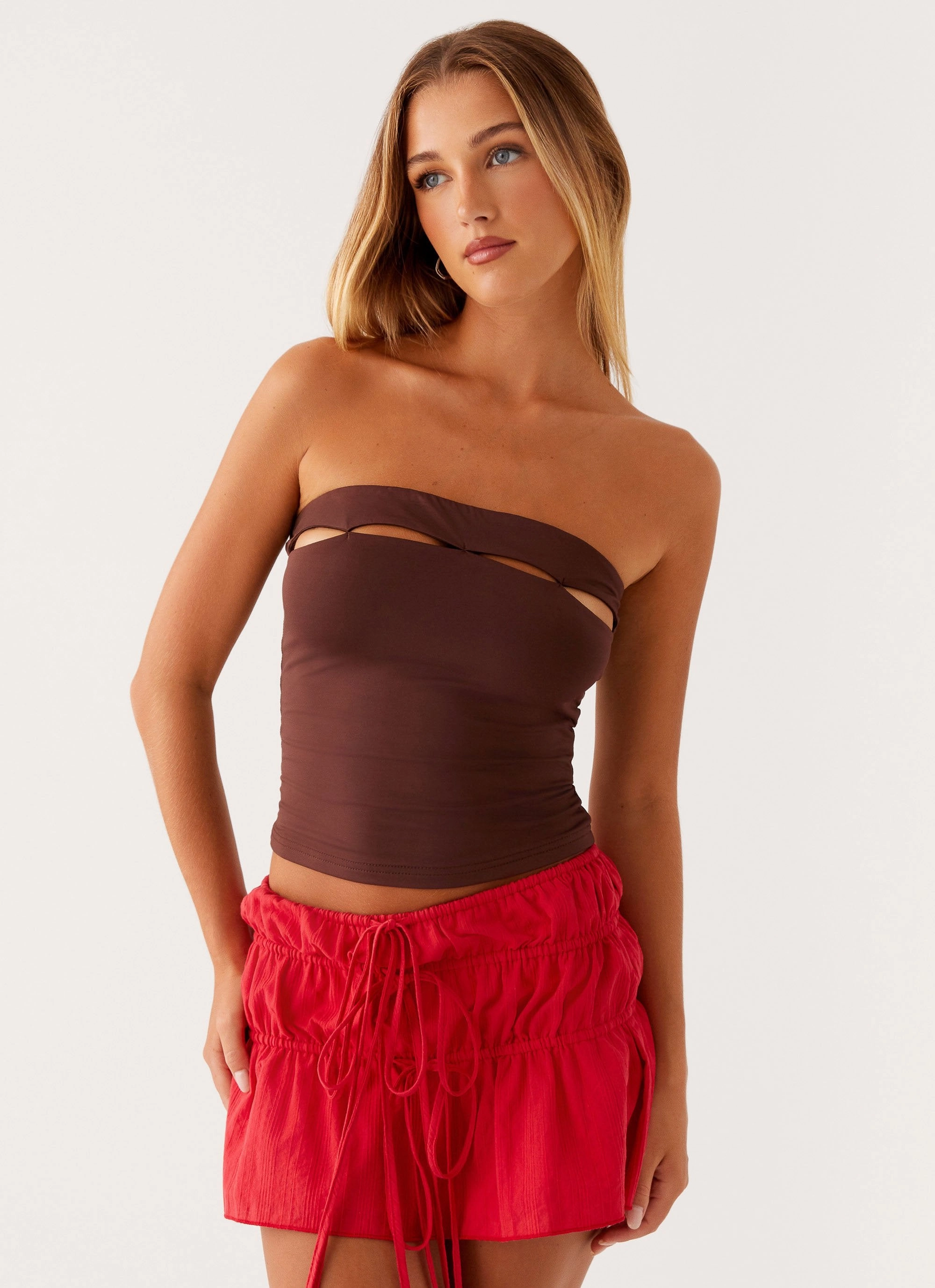 Fia Tube Top - Chocolate VNeckReinforcement Knit Fabric Technology