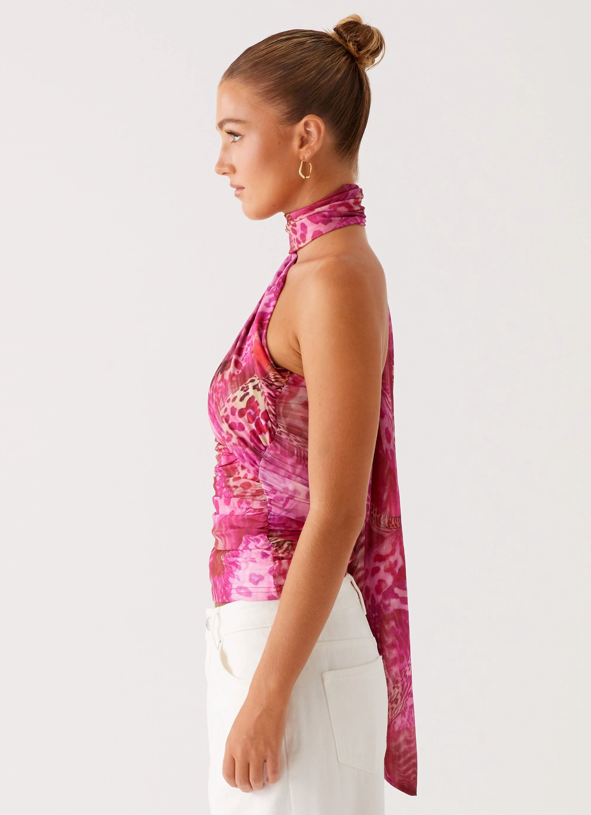 Everyday Comfort SleevelessOption Breaking News Top - Lavender Lagoon