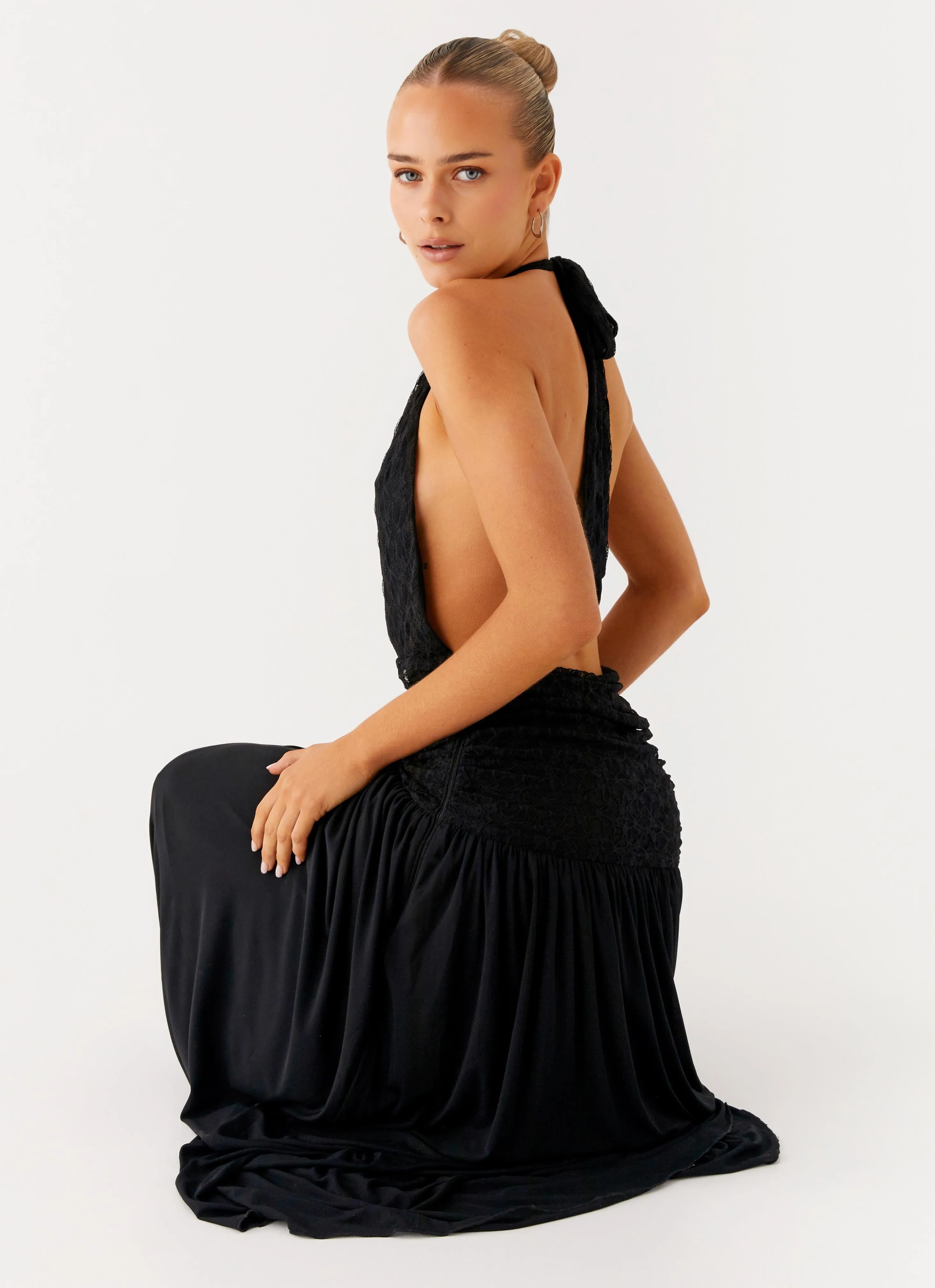 Minimal Fit Full Attention Maxi Dress - Black