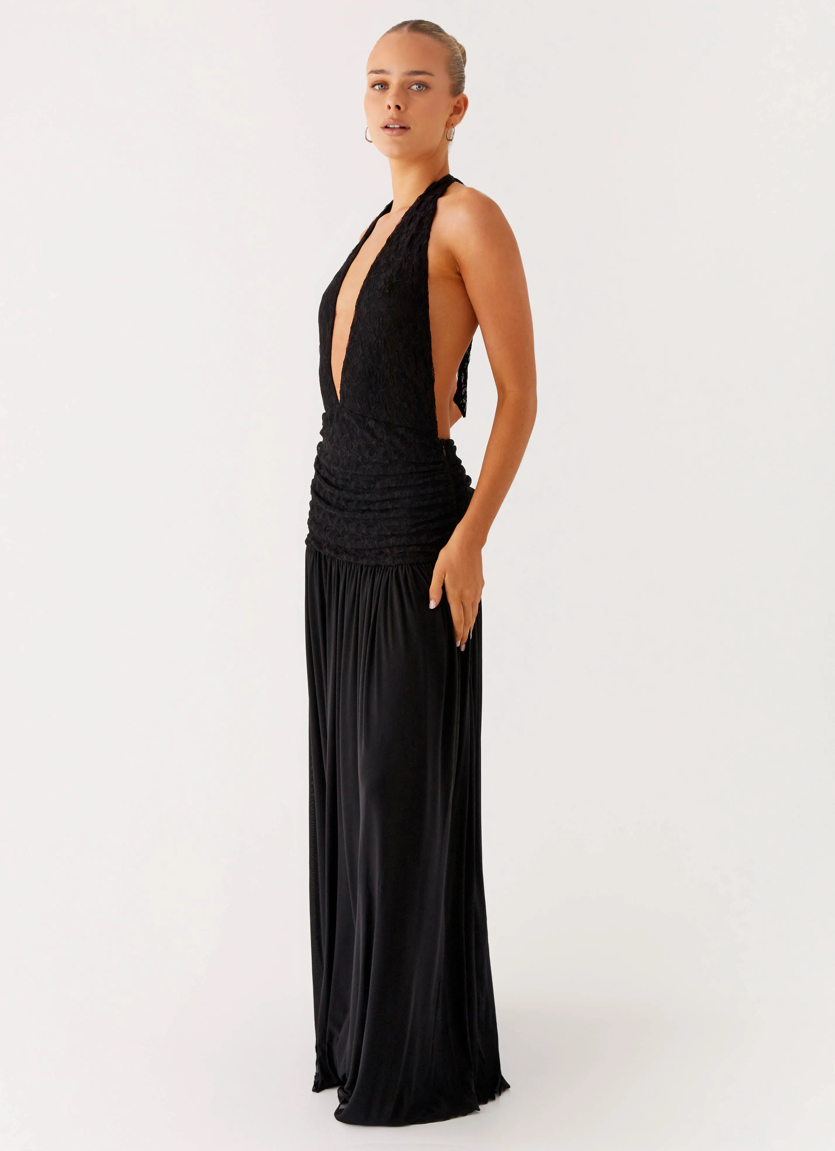Light Drape Full Attention Maxi Dress - Black