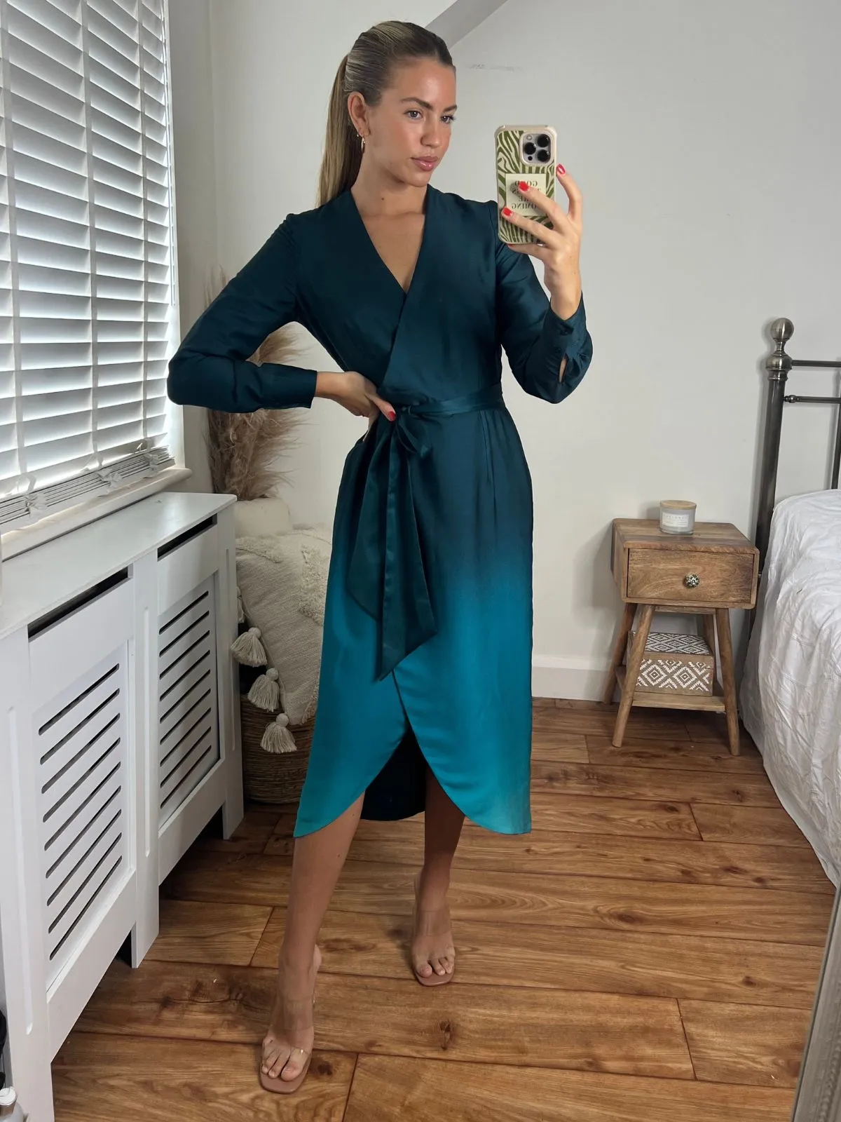 Casual Feel Delicate Tone Fergie Reversible 2 in 1 Wrap Midi Dress / Green Ombre