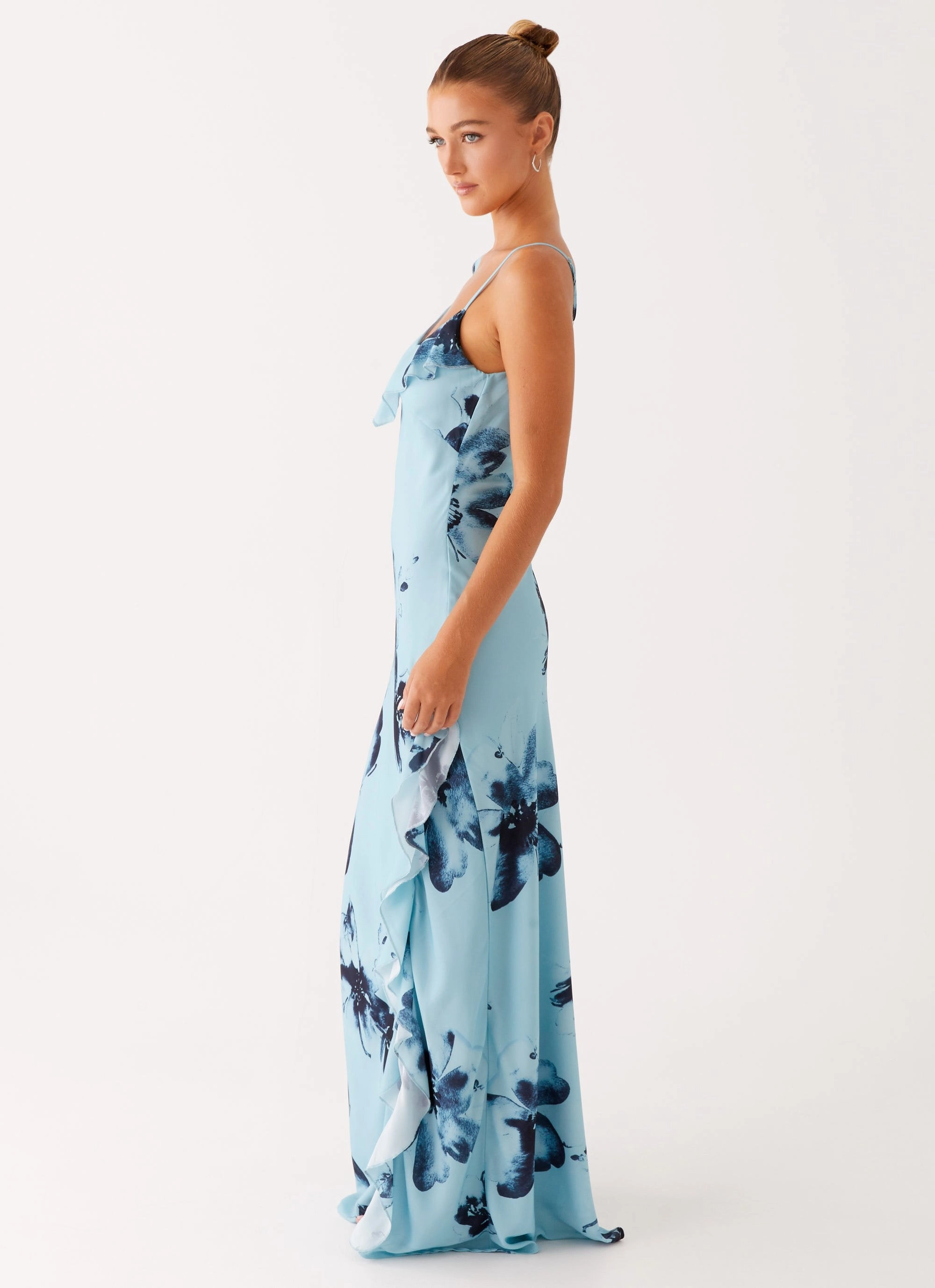 Feminine off-the-shoulder gown Goldsmith Maxi Dress - Blue Black Floral