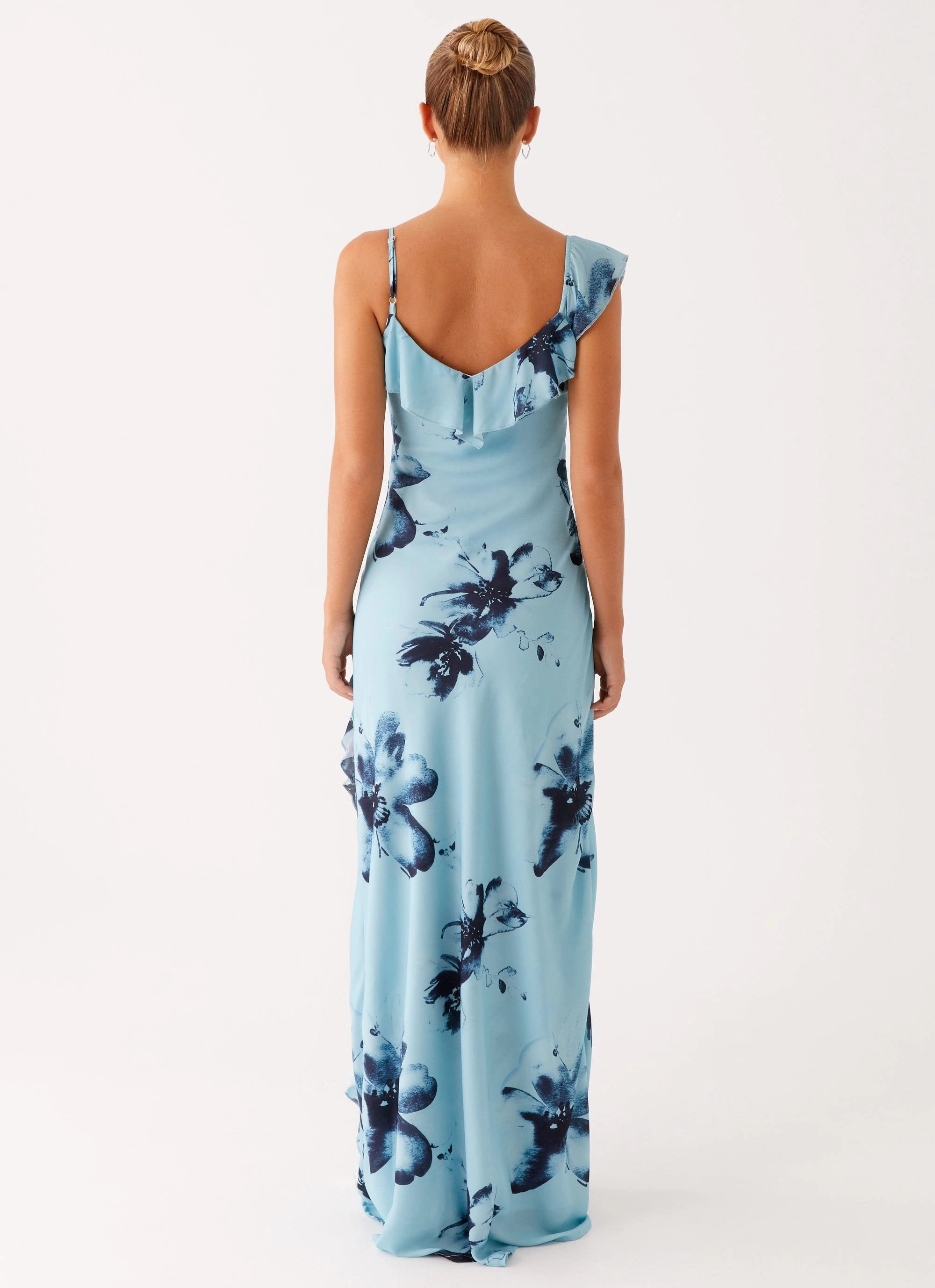Comfortable fit for outings Goldsmith Maxi Dress - Blue Black Floral