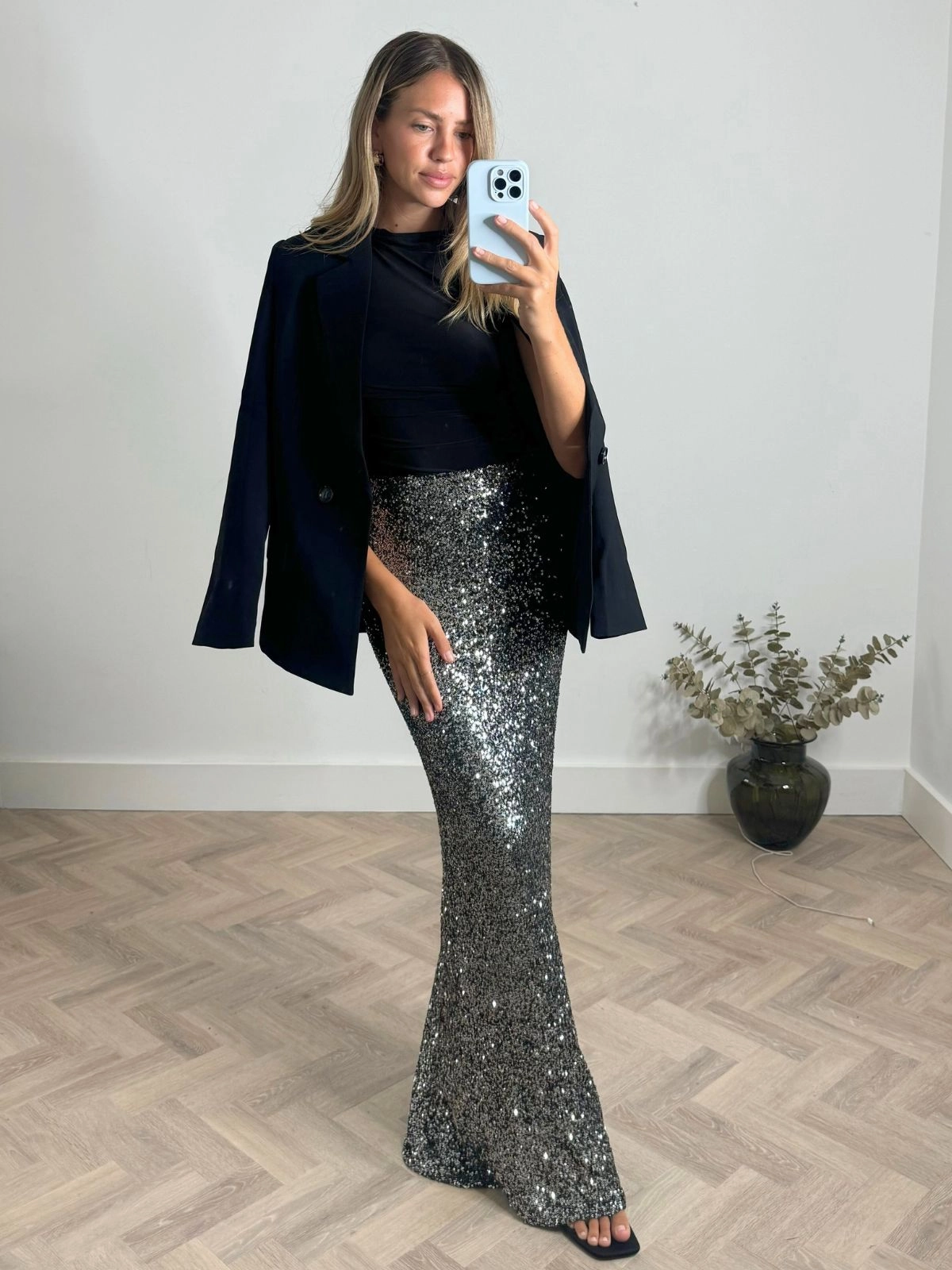 Gigi Sequin Maxi Skirt in Silver Date night Photography Session