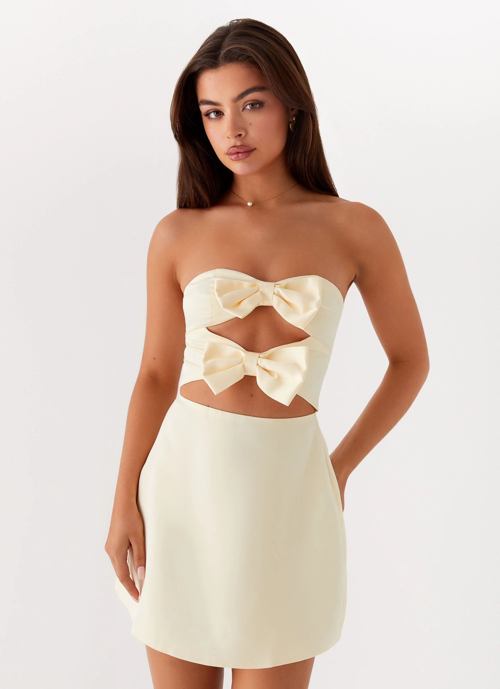 Classic structured dress Office Shape Girl Crush Bow Mini Dress - Lemon