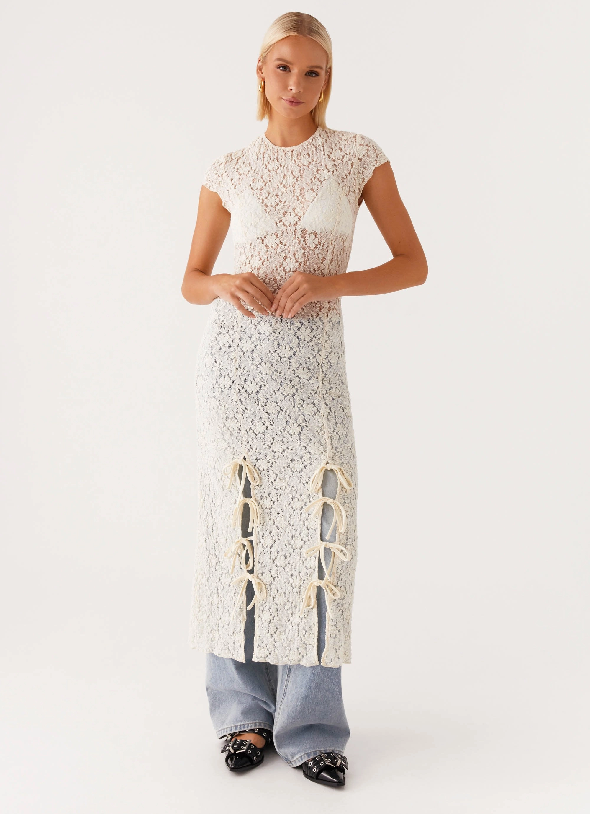 Bodycon-Fit Gisele Lace Midi Dress - Ivory