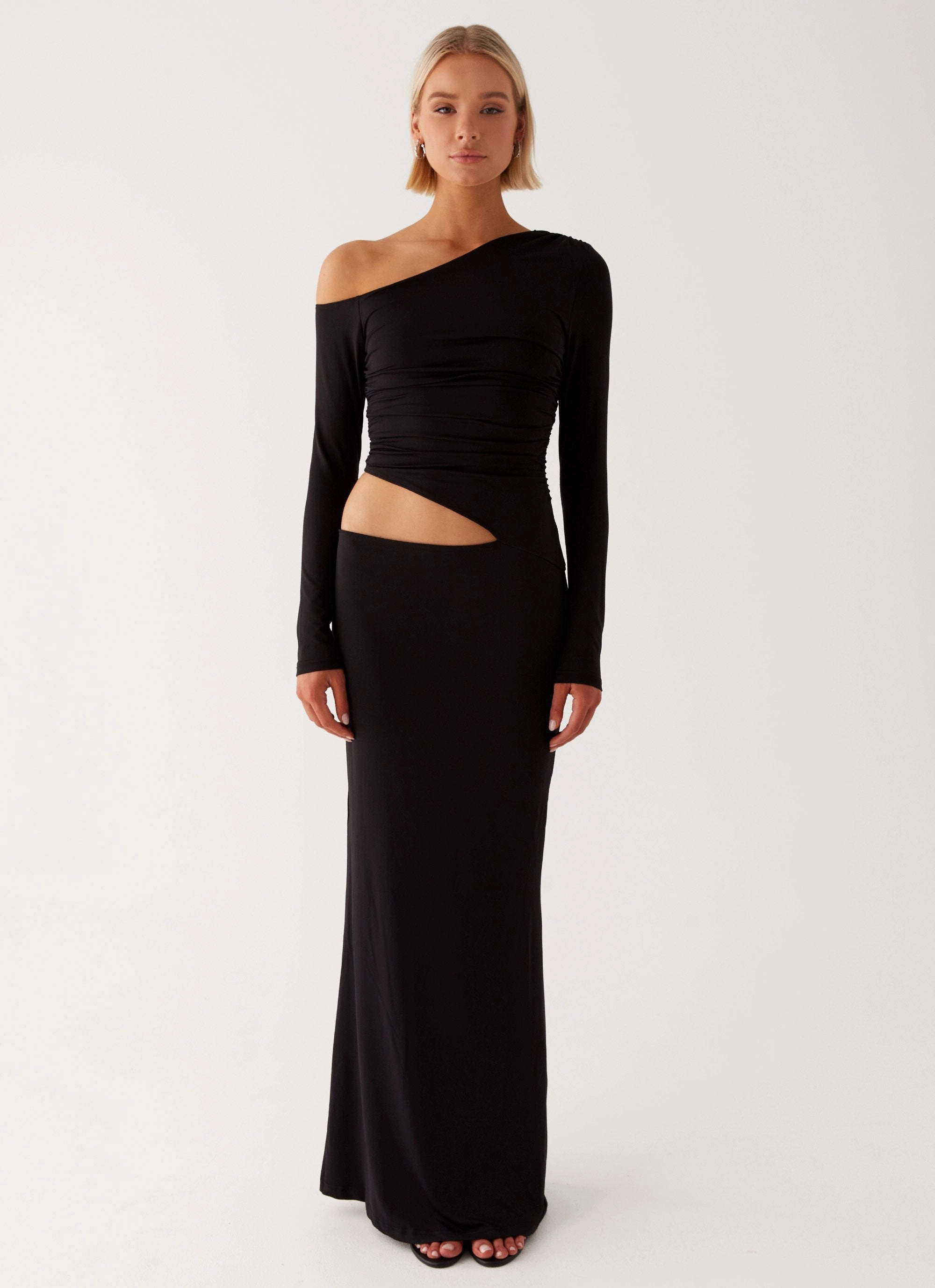 Silky-Feel Simple Spirit Good Vibrations Maxi Dress - Black