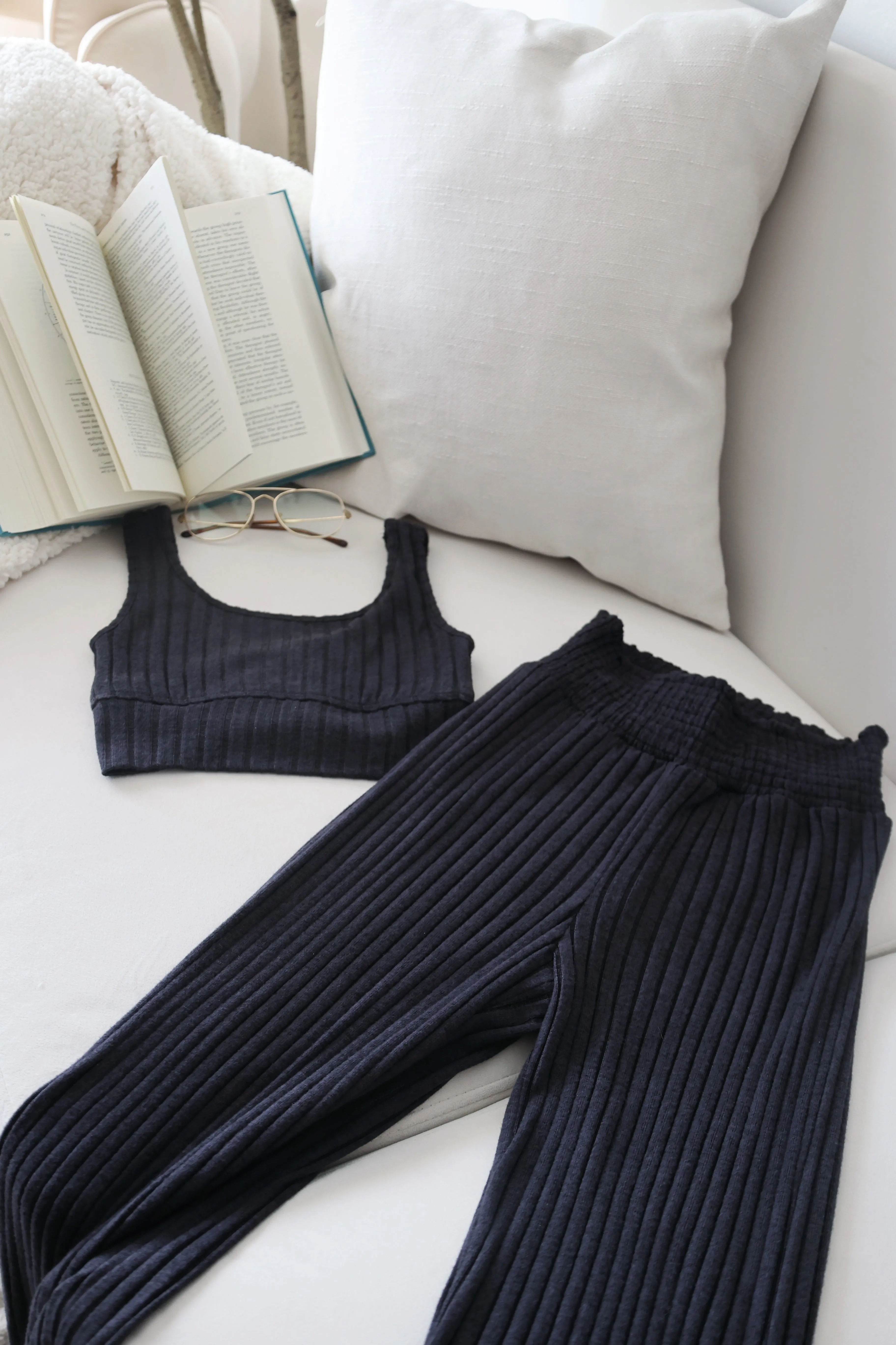 Non Chafe Armholes SnagFreeKnit Zoe Ribbed Tank Bra - Black Sand