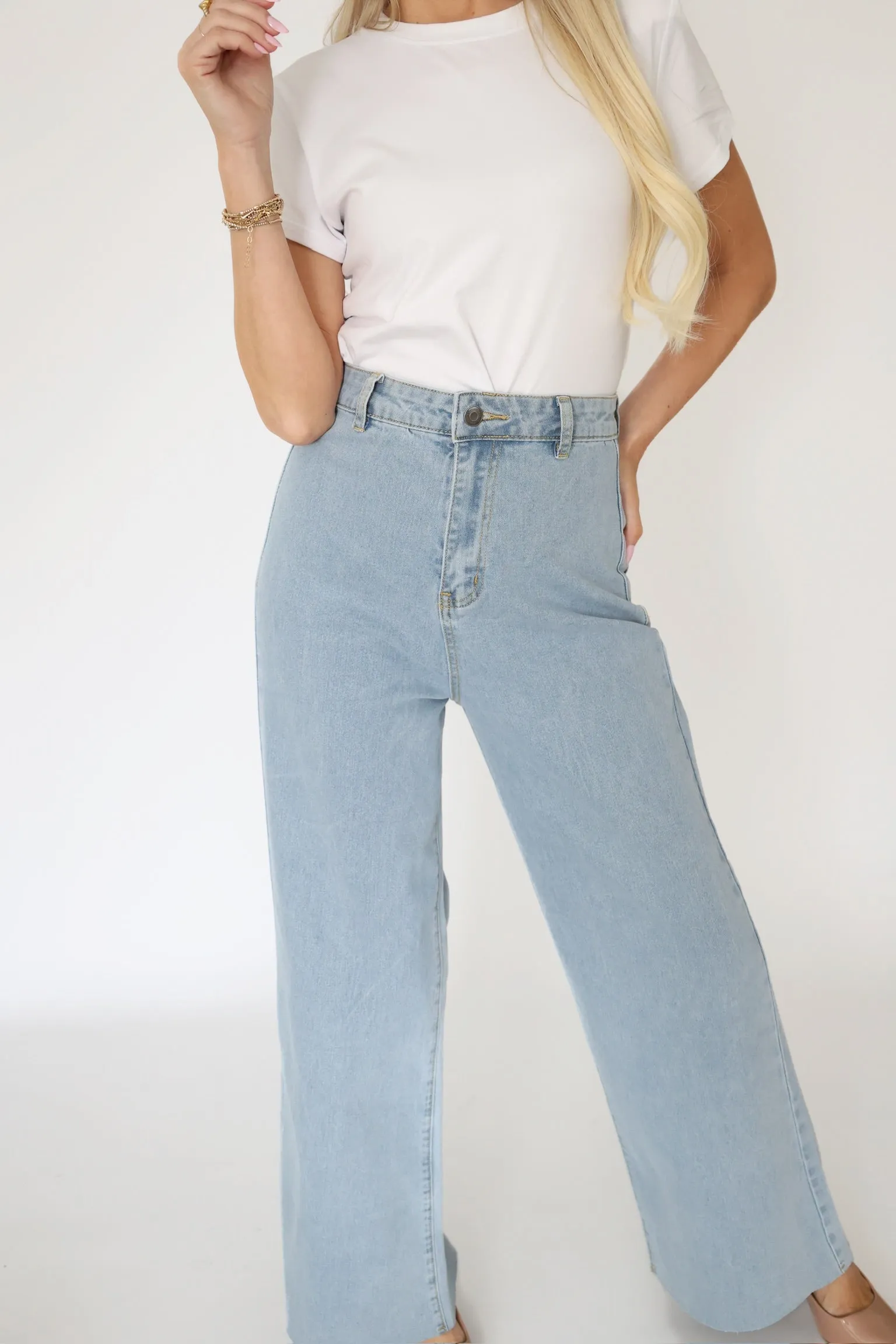 Form Fitting Harper Wide Leg Jean- Light Denim