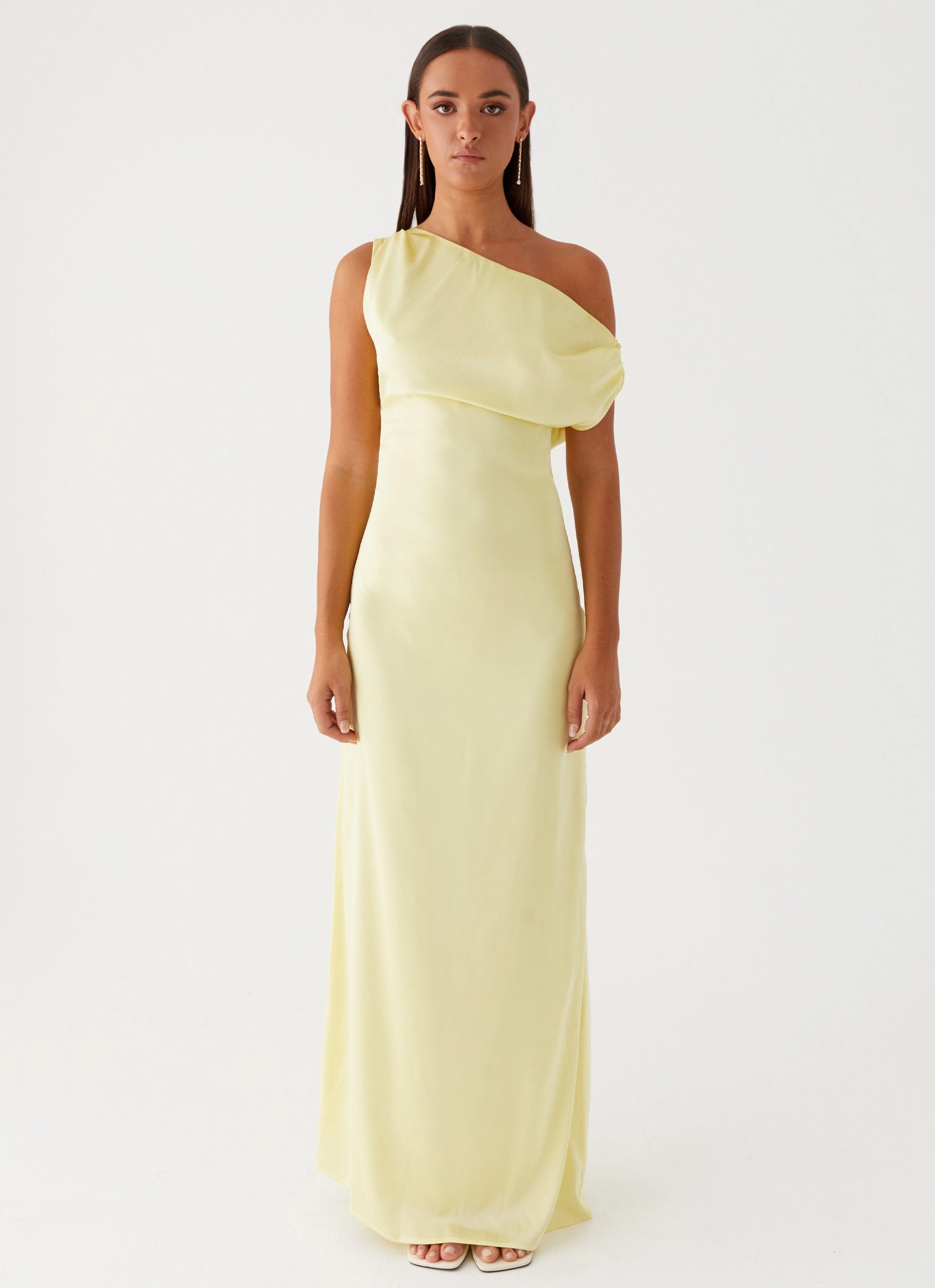 Easy Comfort Look Figure-Skimming Heart Of Glass Satin Maxi Dress - Yellow