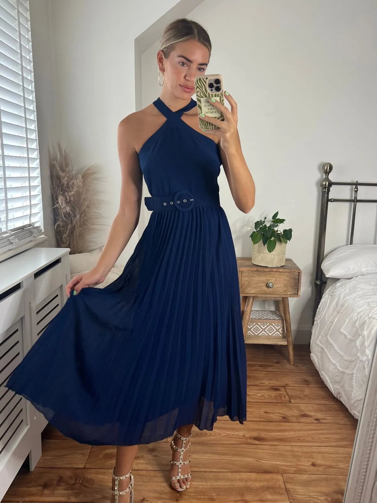 Fashionable Wear Paige Halter Pleated Belted Dress / Navy