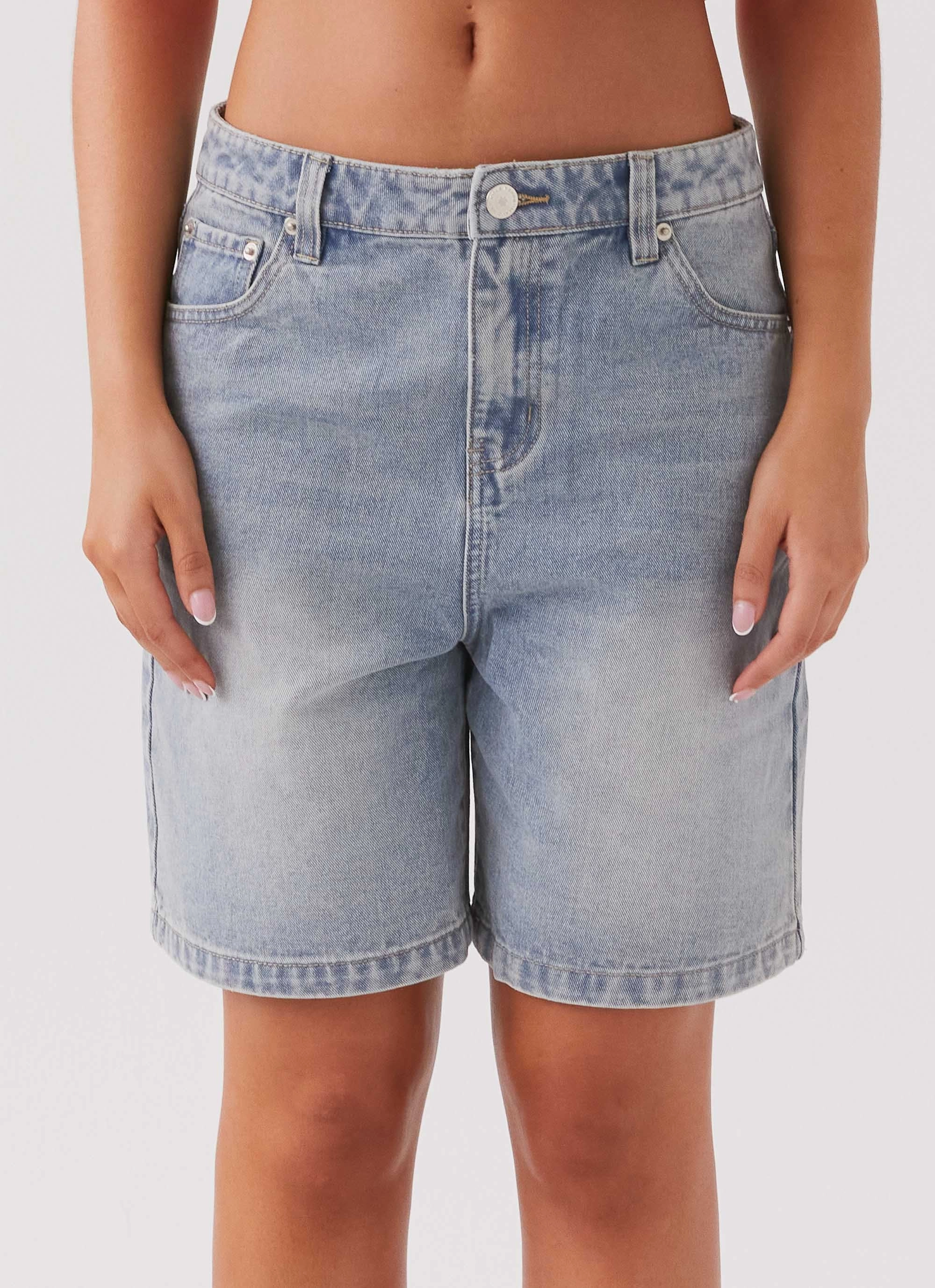 Neutral Look Hunter Denim Jorts - Vintage Wash Blue