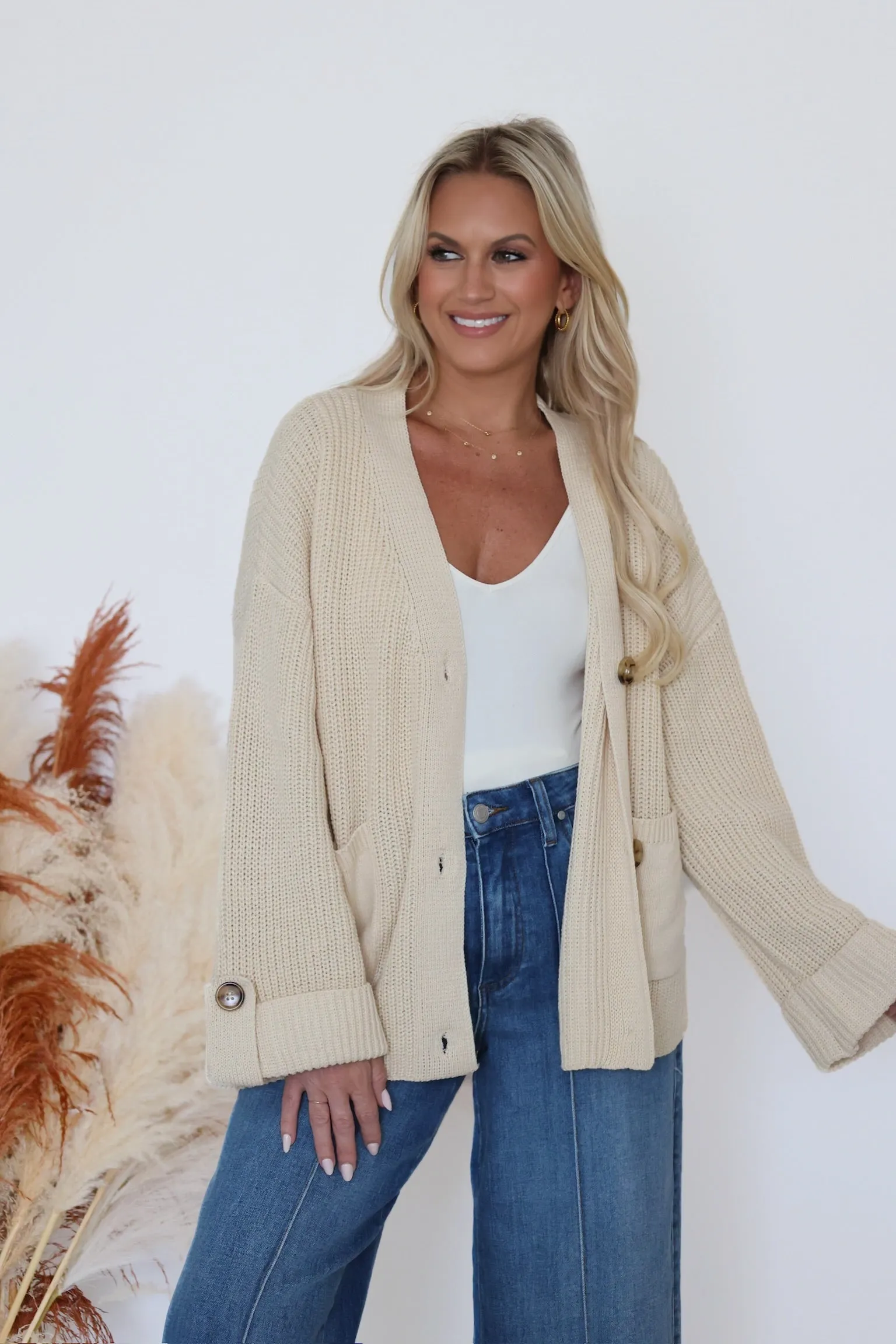 Index Card Cardigan Adaptive Fit Technology Bound Seam Edges