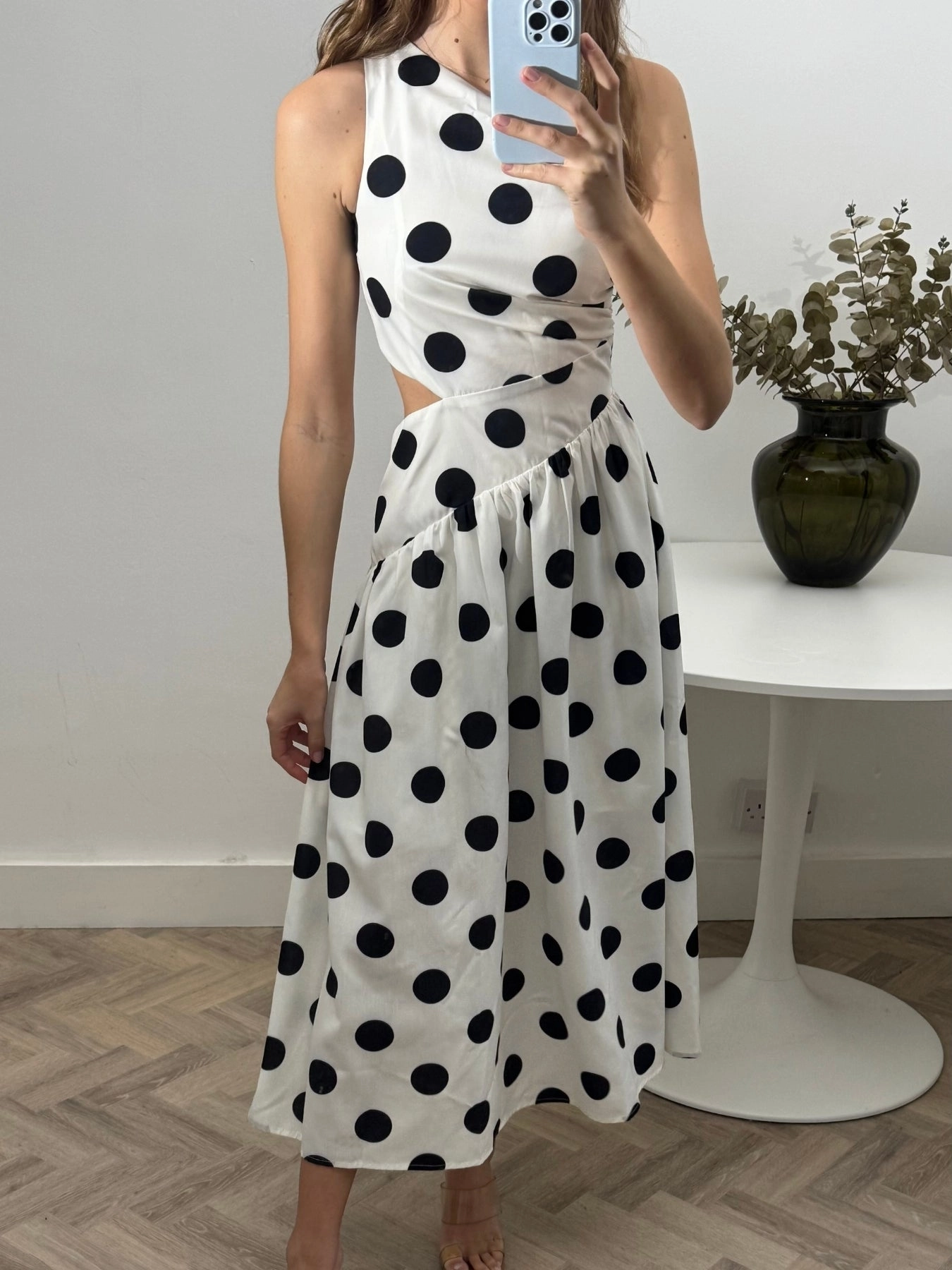 Jasmine Cut Out One Shoulder Dress in Mono Chic Motion Shine Dressy