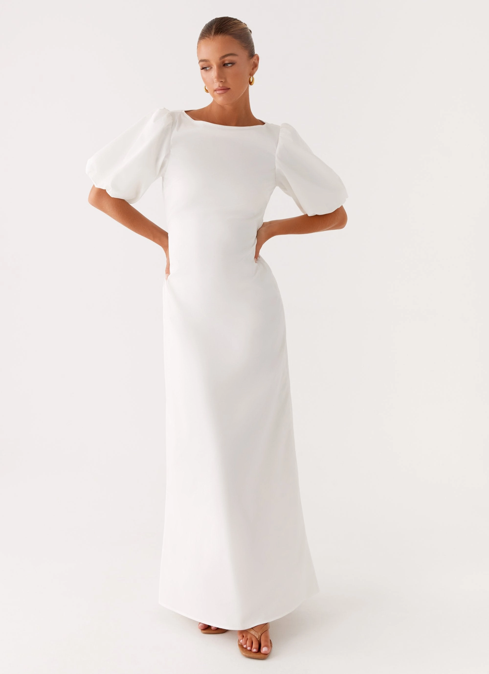 Judy Maxi Dress - White Perfectly Fit Look Everyday Movement
