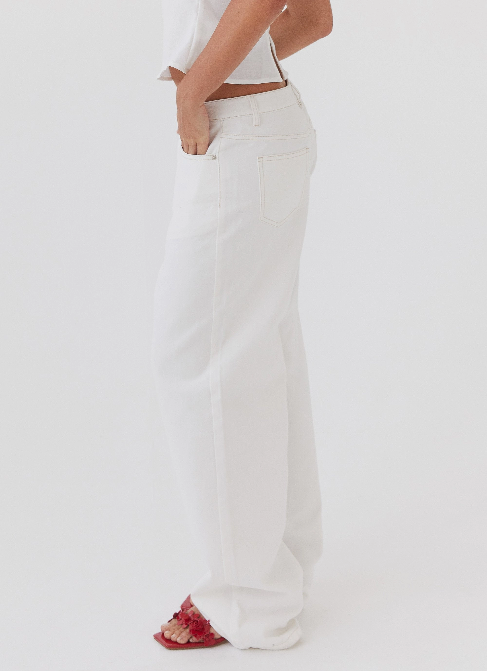 Breathable Lining Wide fit Keanna Low Rise Denim Jeans - Ivory