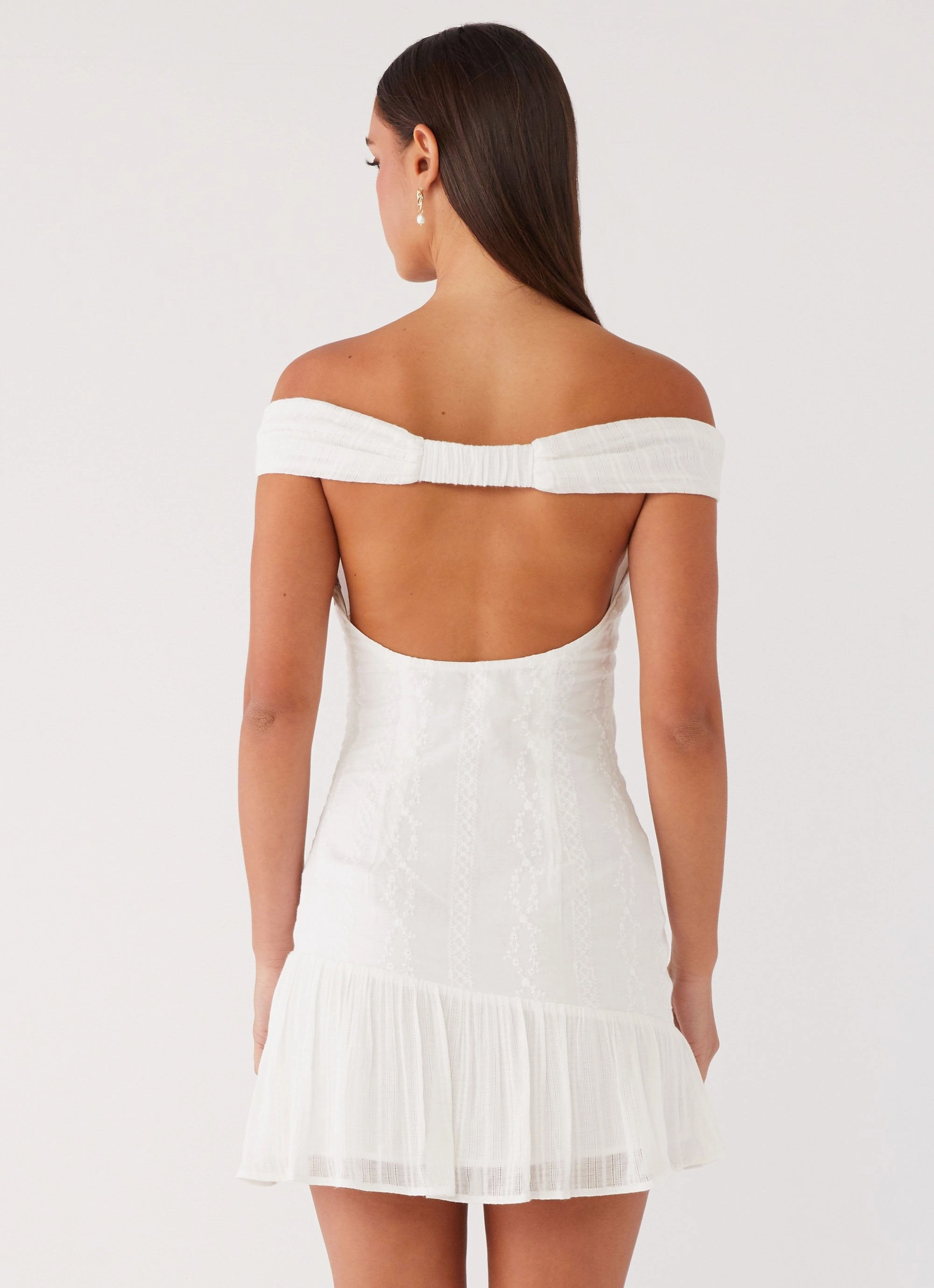 Minimalist fit-and-flare Gabby Ruffle Hem Mini Dress - Ivory