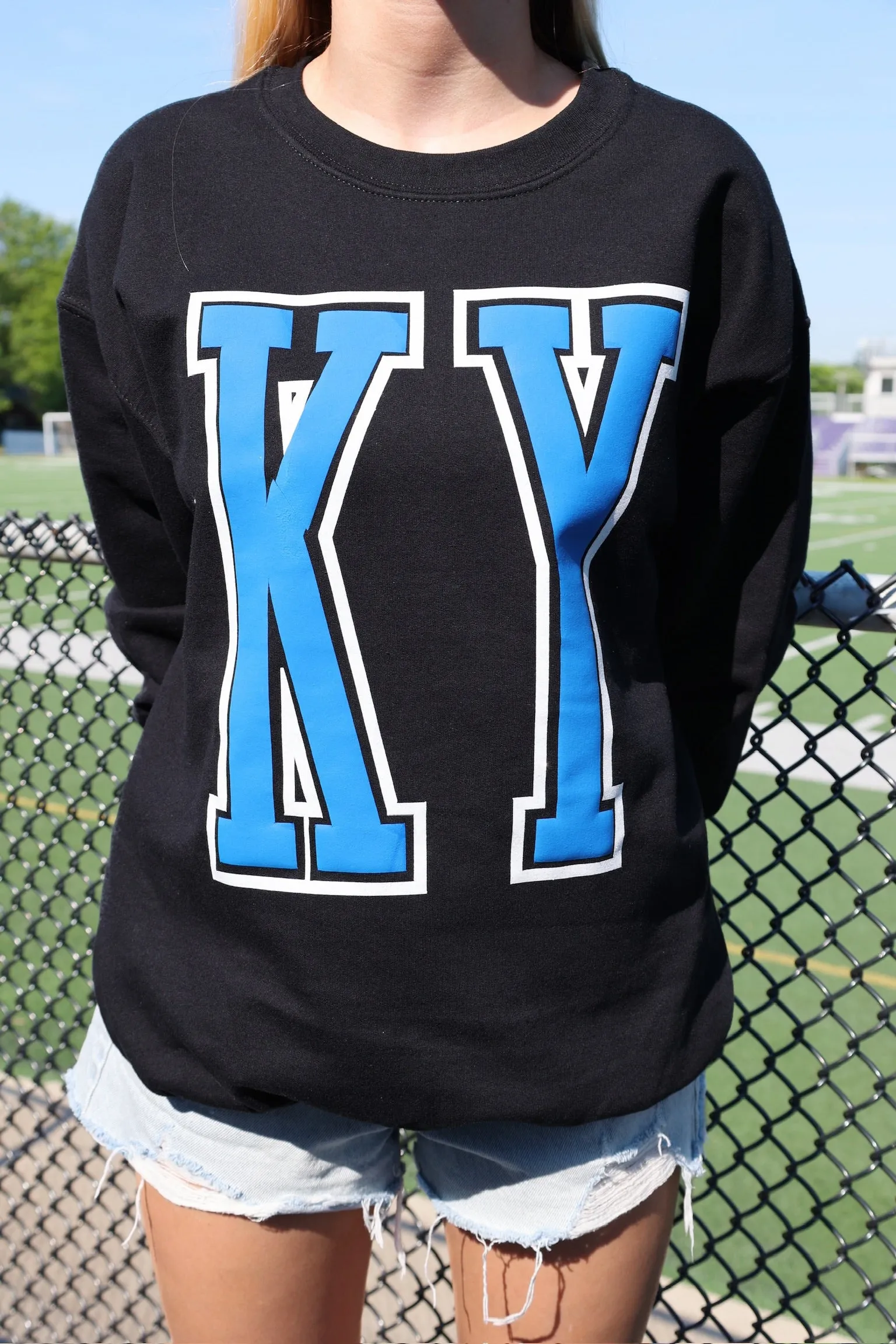 KY Puff Glitter Sweatshirt Smooth Interior Lining Microfiber Material