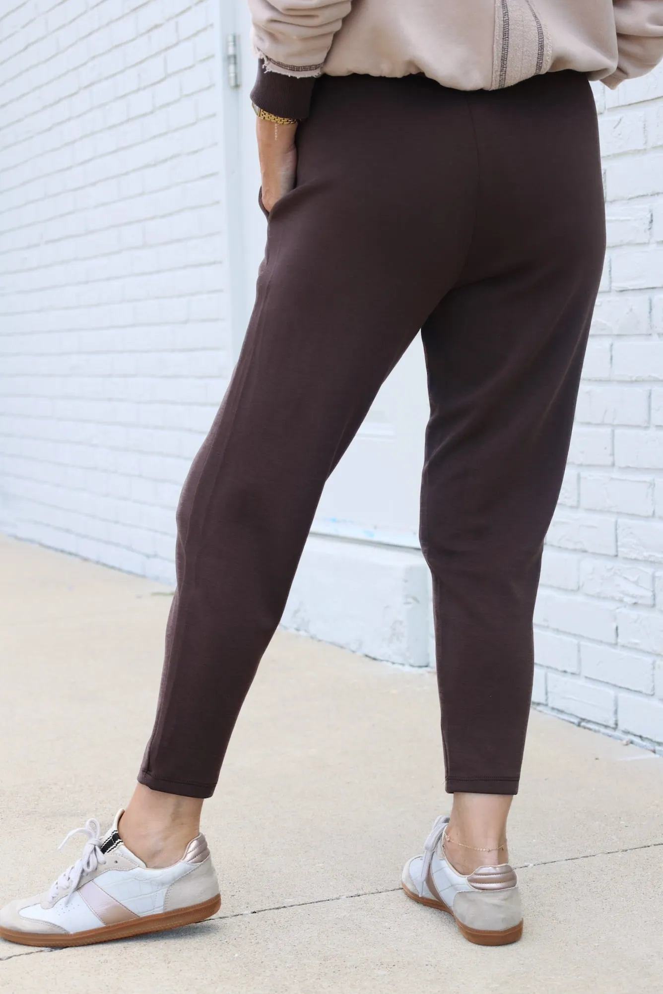 Laguna Scuba Pant- Espresso Relaxed Wearable Core Cut