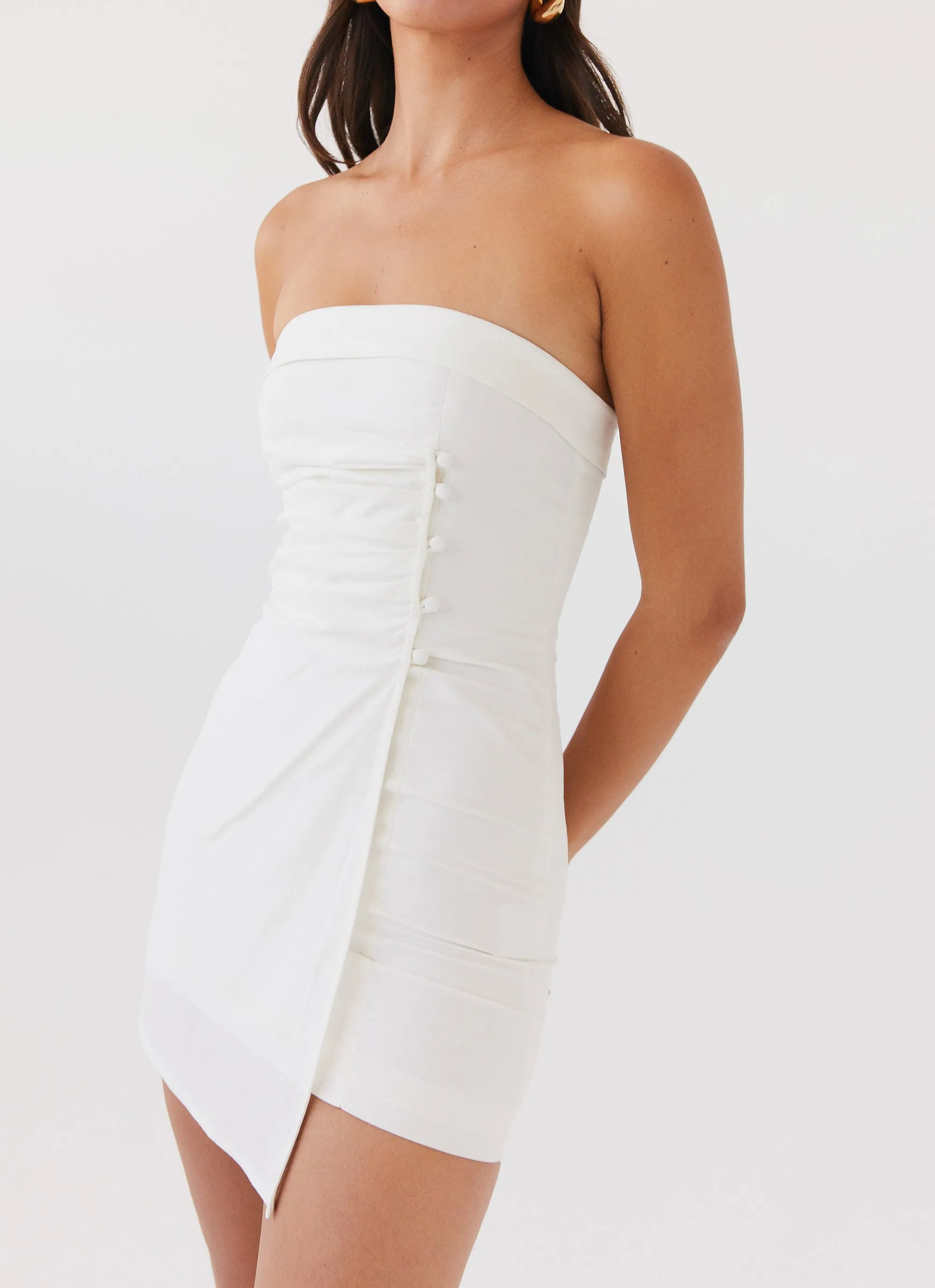 Chic Energy Lavinia Linen Tube Mini Dress - White