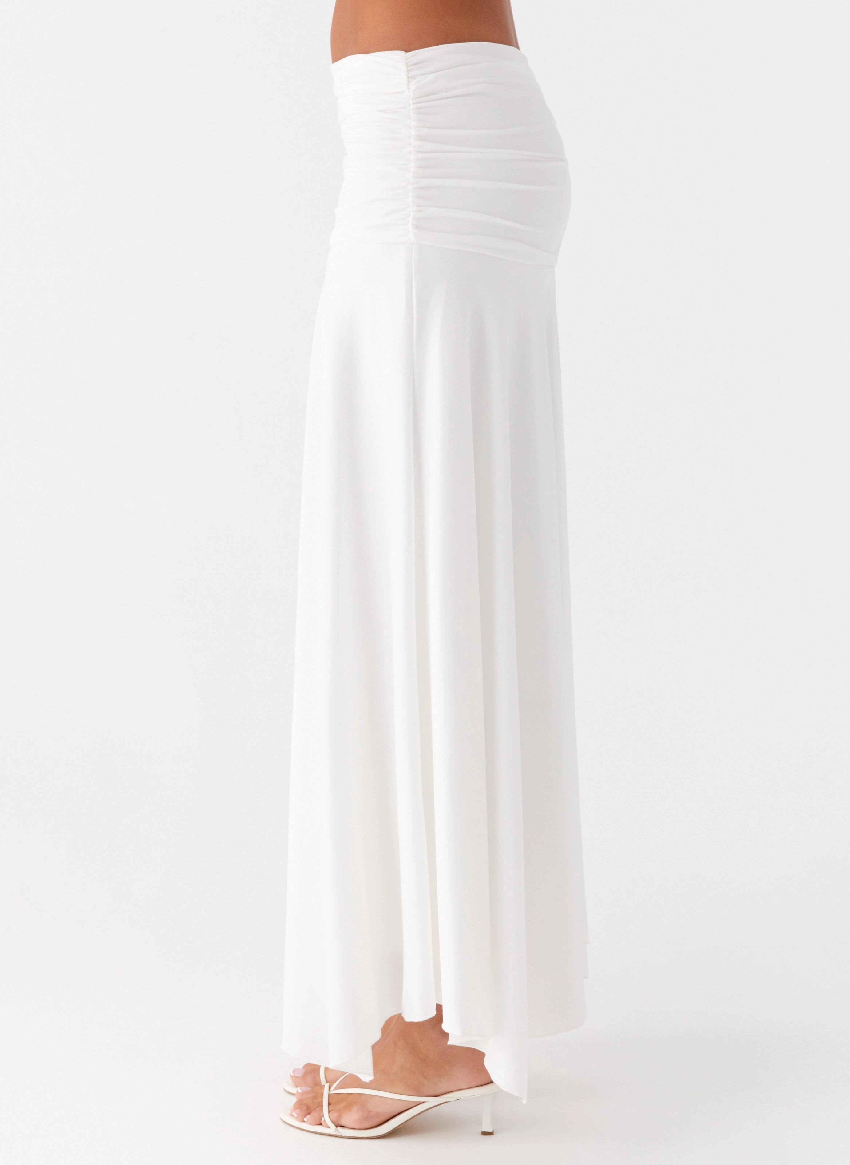 Tonal Look All Day Liana Ruched Maxi Skirt - White