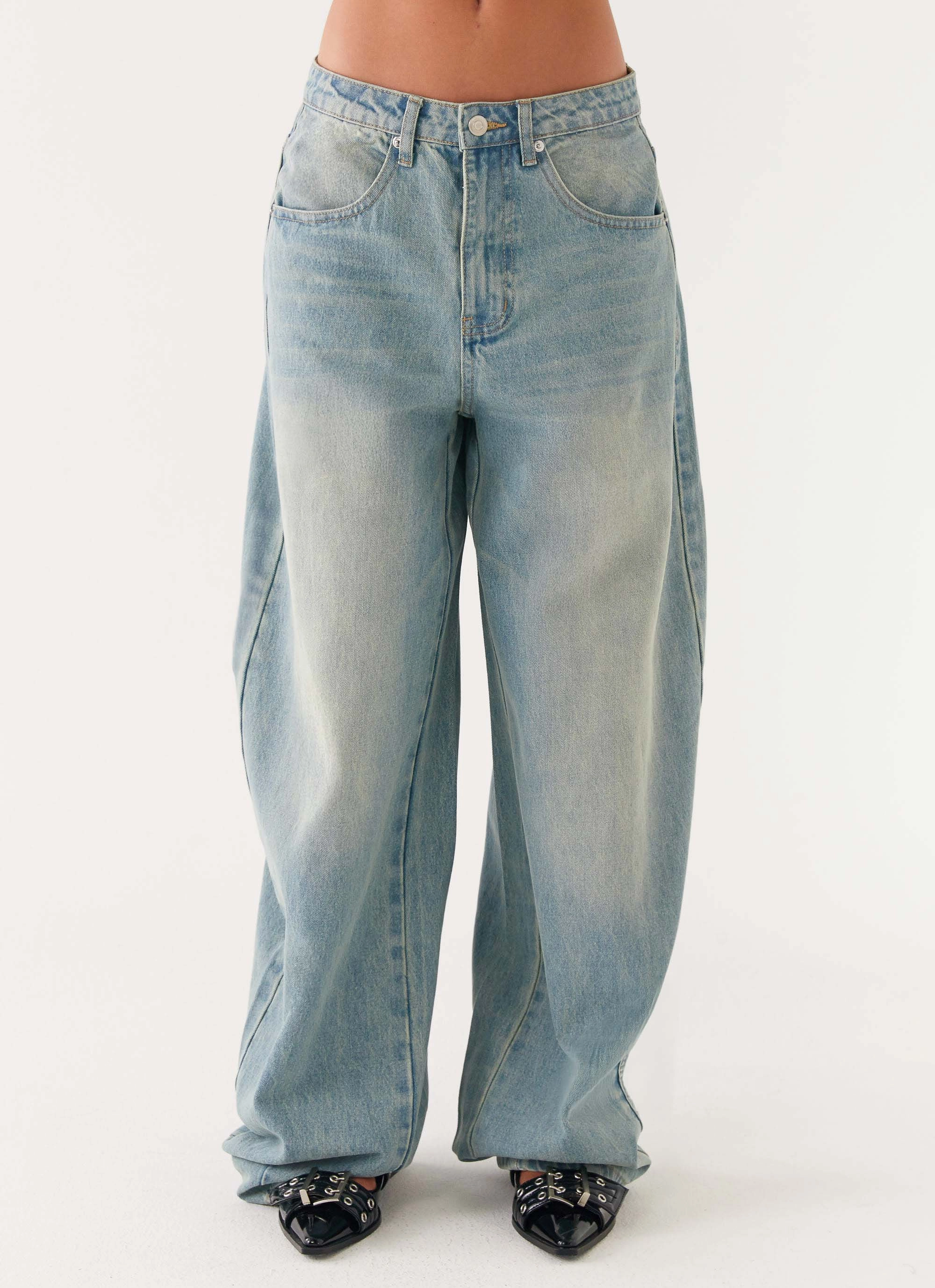 Soft Touch Material Maxwell Baggy Jeans - Washed Blue
